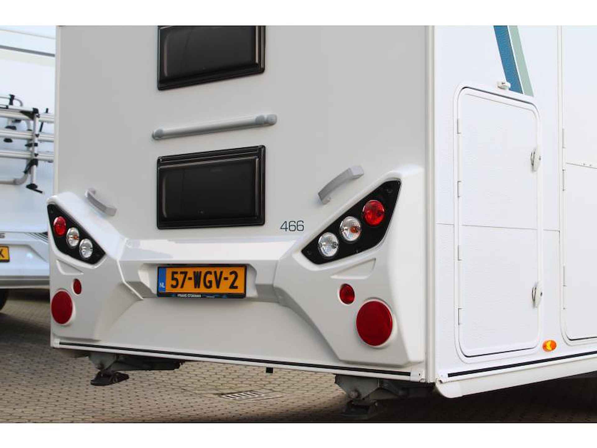 Caravelair Alba 466 Stapelbed | Voortent - 6/25