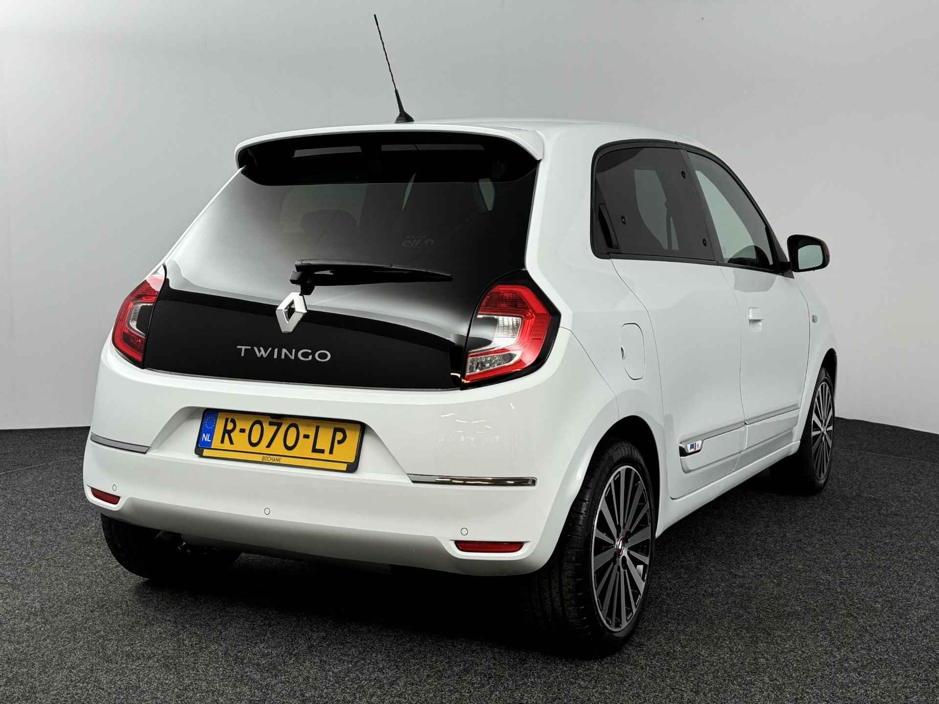 Renault Twingo 0.9 TCe 90 Le Coq Sportif | Navi | Clima | Cruise | LM velgen 16" | PDC + Camera - 4/45