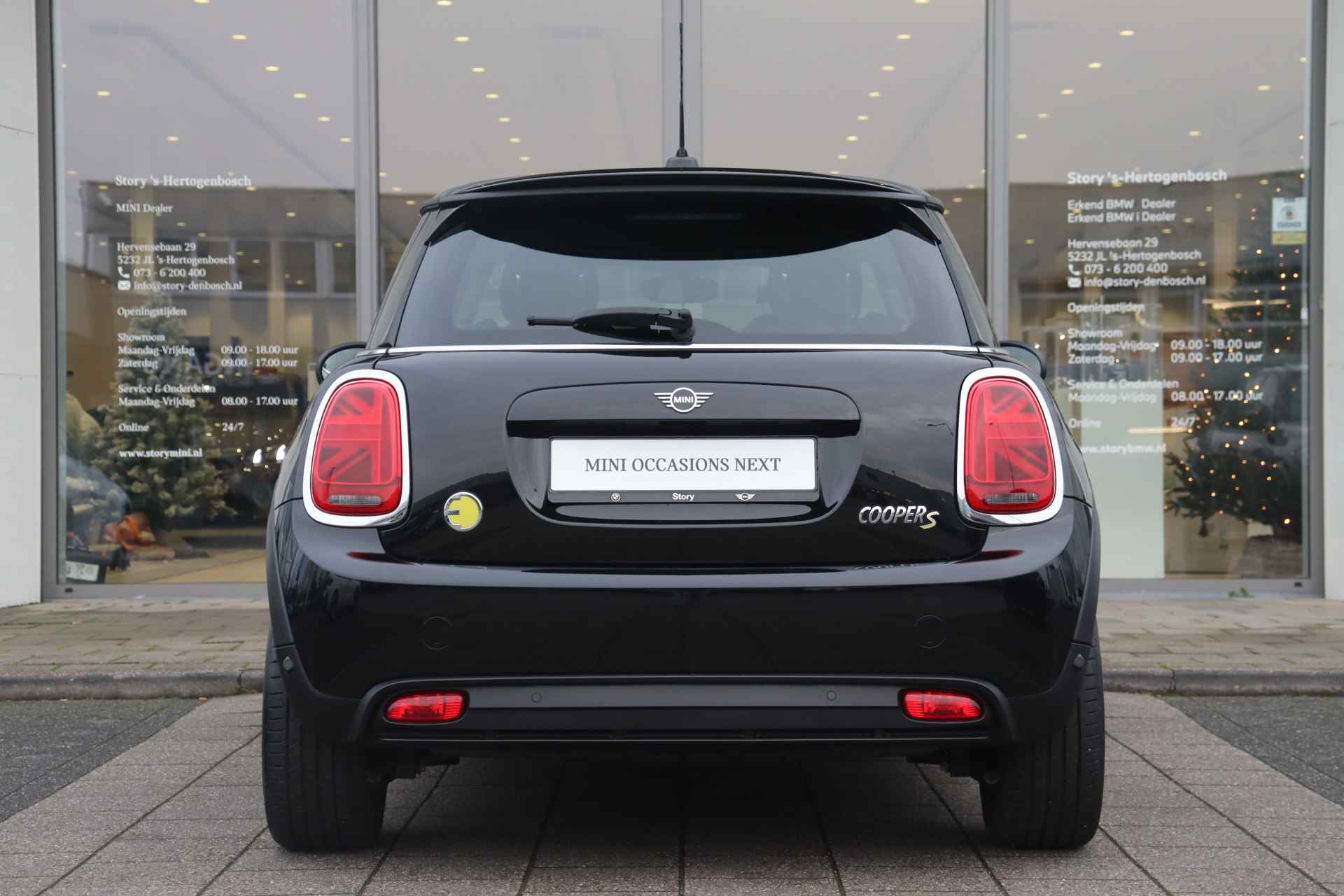 MINI Electric Essential / Sportstoelen / LED / Navigatie / Cruise Control / Extra getint glas achter - 9/30