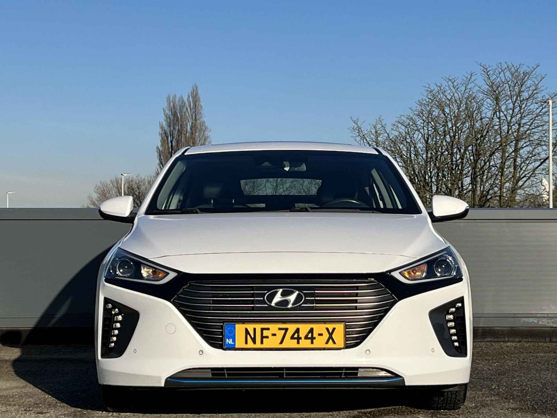 Hyundai IONIQ 1.6 GDi 140 PK Premium | Schuifkanteldak |Full HYbride | Geïntegreerde navigatiesysteem | Lederen bekleding | Adaptieve cruisecontrol | - 5/52