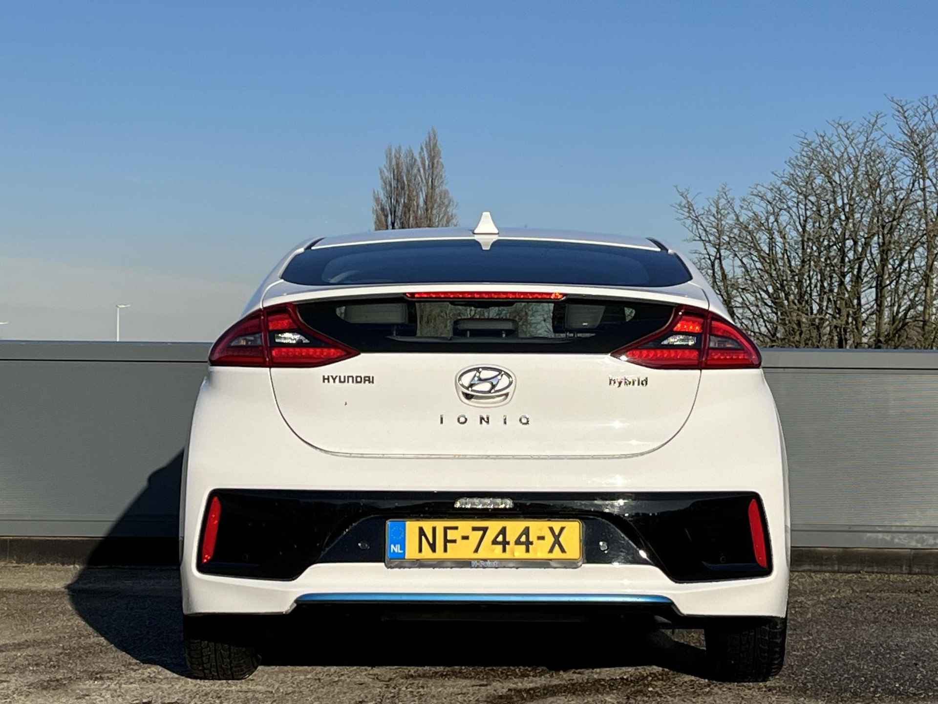 Hyundai IONIQ 1.6 GDi 140 PK Premium | Schuifkanteldak |Full HYbride | Geïntegreerde navigatiesysteem | Lederen bekleding | Adaptieve cruisecontrol | - 6/52