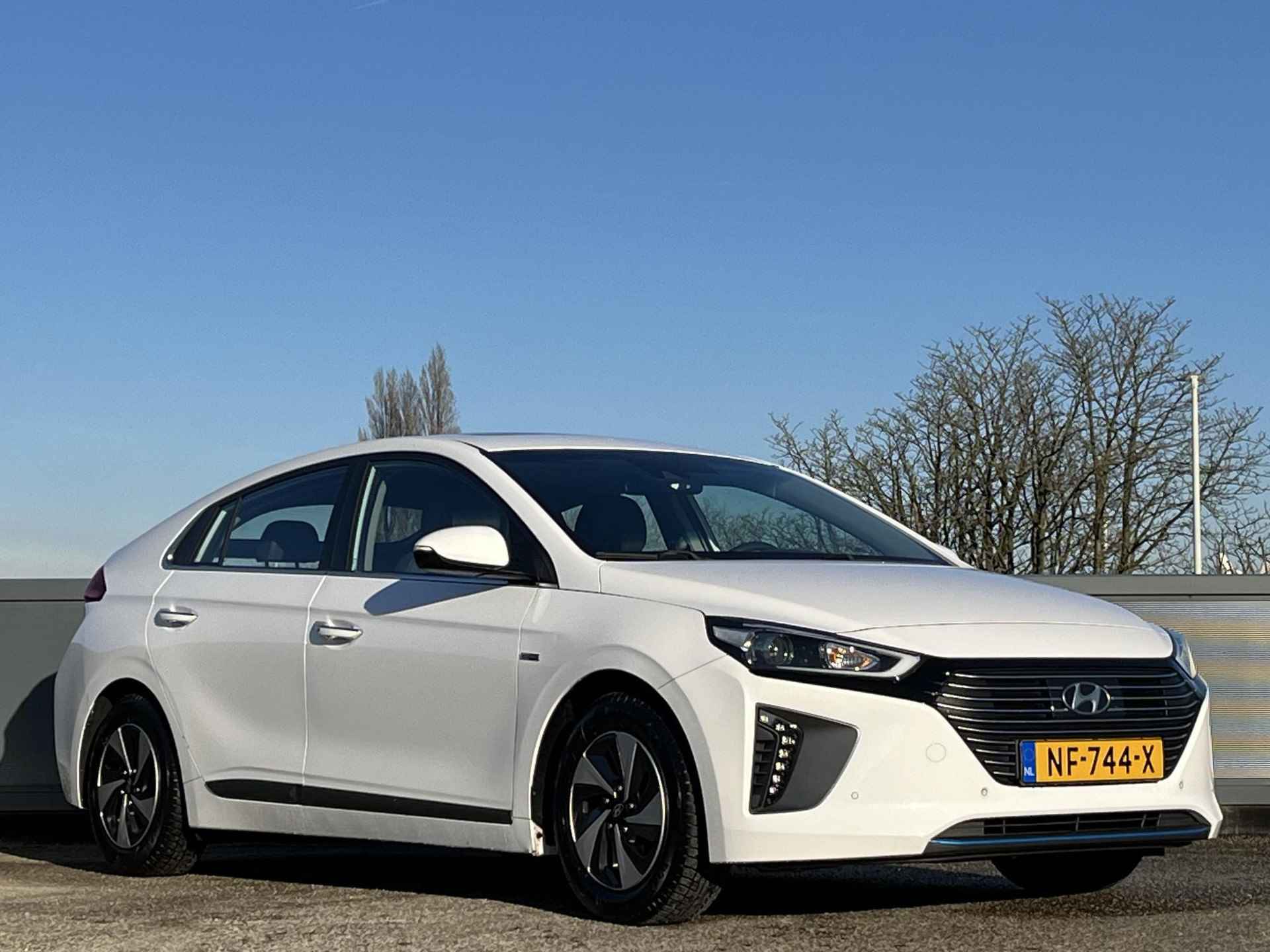 Hyundai IONIQ 1.6 GDi 140 PK Premium | Schuifkanteldak |Full HYbride | Geïntegreerde navigatiesysteem | Lederen bekleding | Adaptieve cruisecontrol | - 7/52