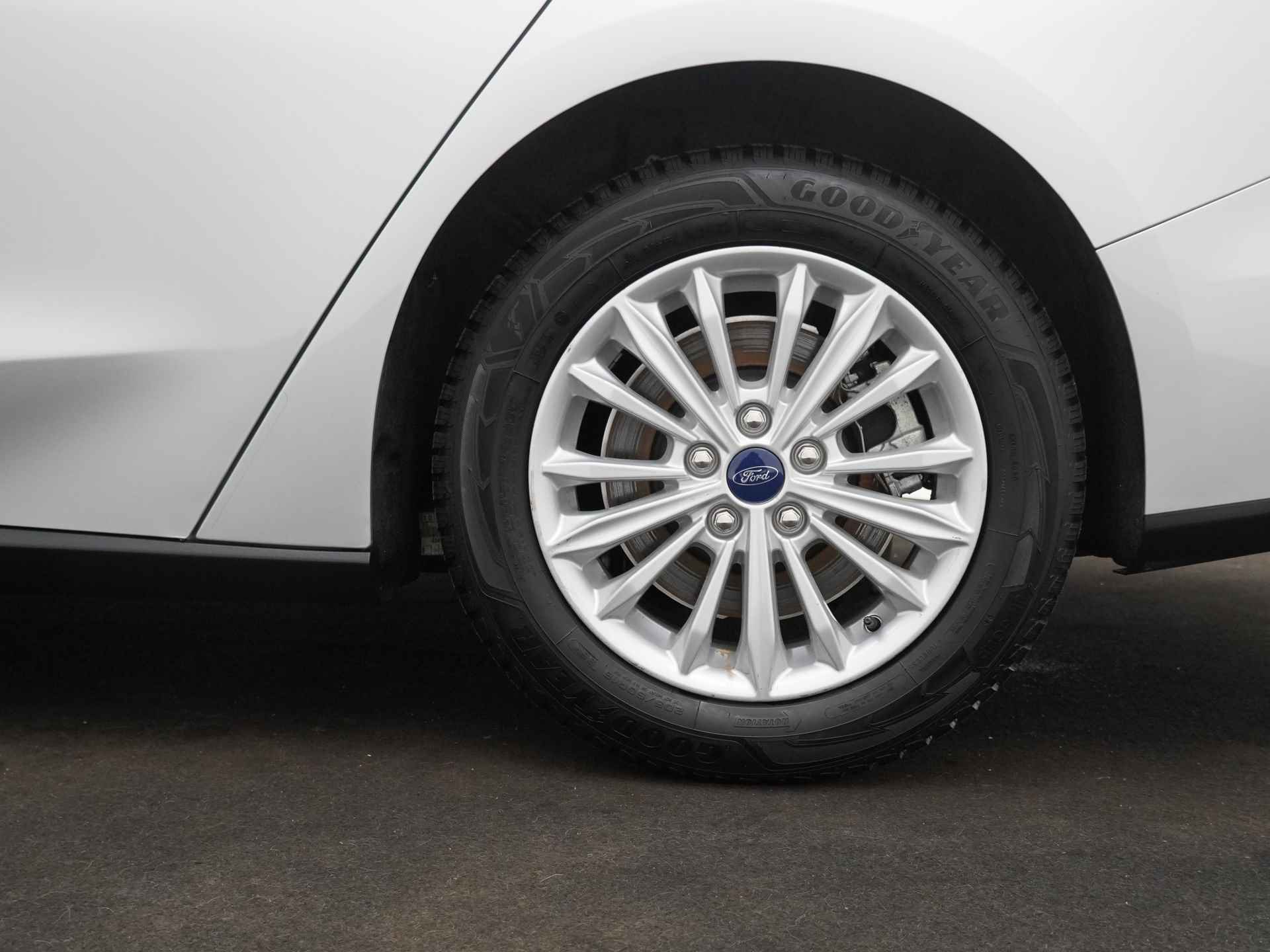 Ford FOCUS Wagon EcoBoost Hybrid 125 pk Titanium X Business | Trekhaak | Winter Pack | Camera | LED | El. a. klep | Digitaal display - 19/21