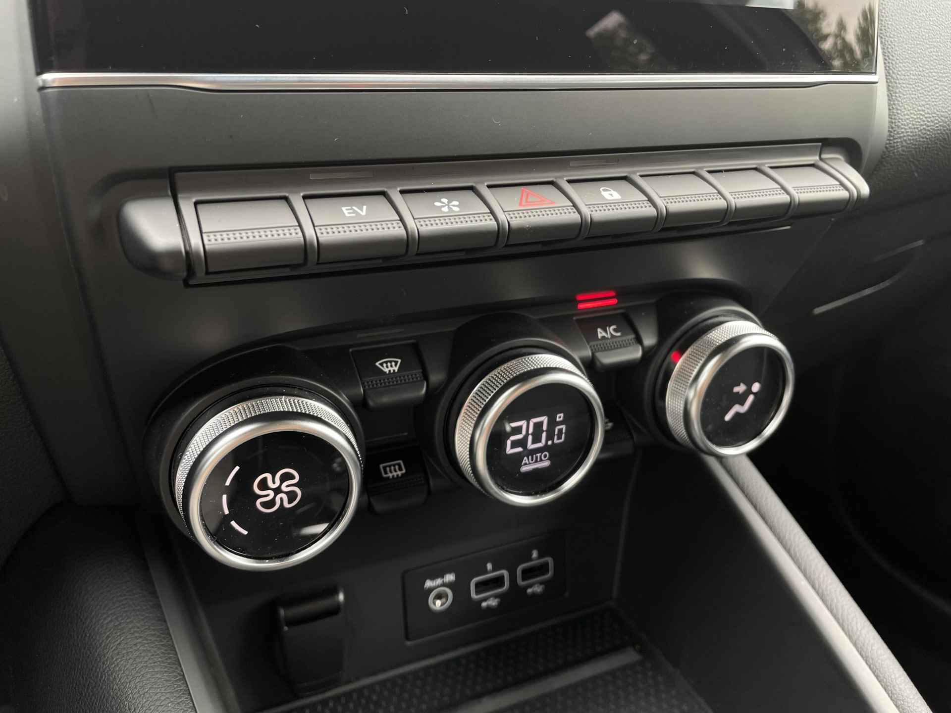 Renault Captur 1.6 E-Tech Plug-in Hybrid 160 Intens | Automaat | All-season banden |  Navi | Camera | Park. sensoren voor + achter | Cruise | Keyless entry/start - 25/36
