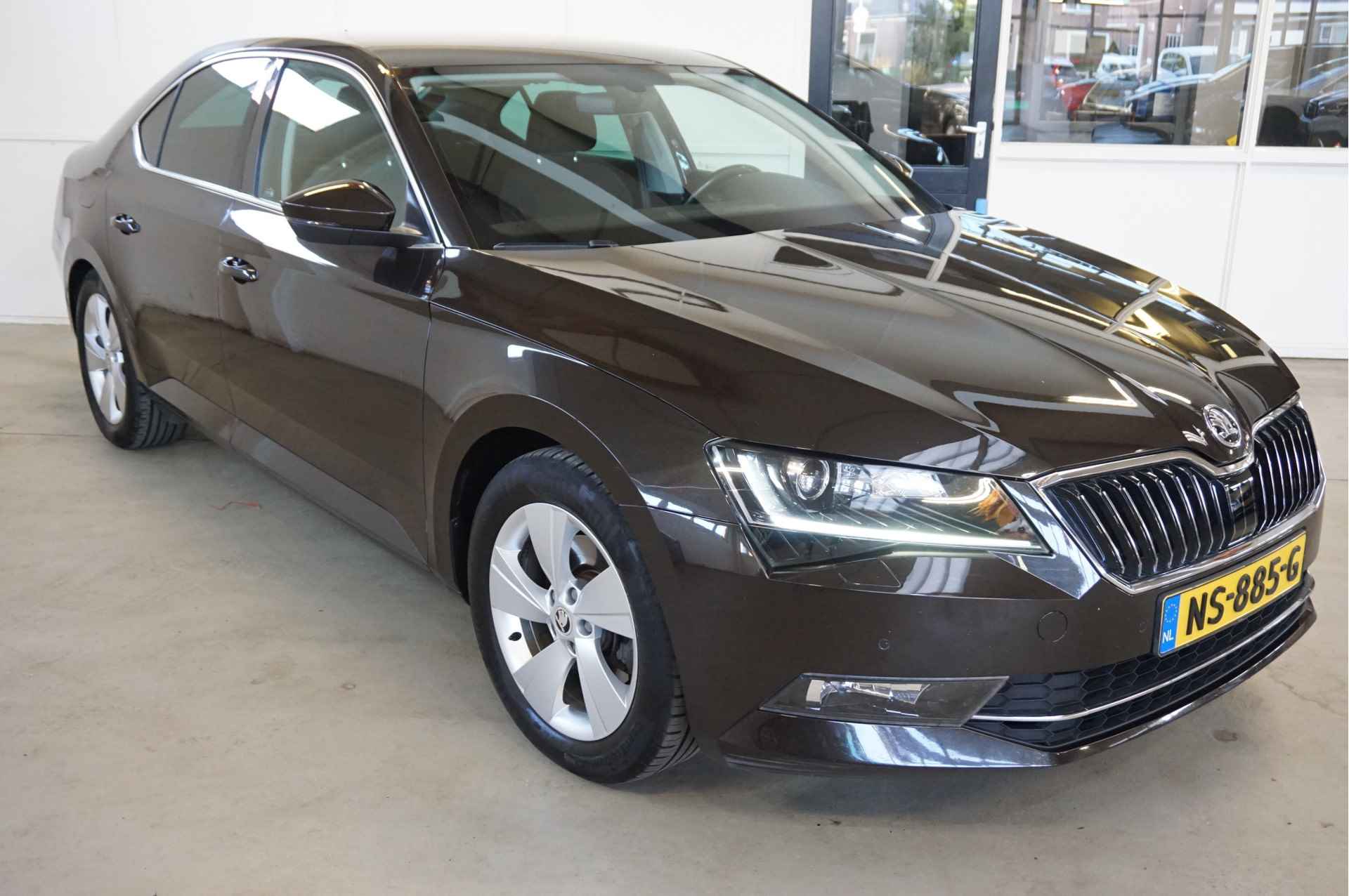 Škoda Superb 1.6 TDI Ambition Business Trekhaak - 26/44