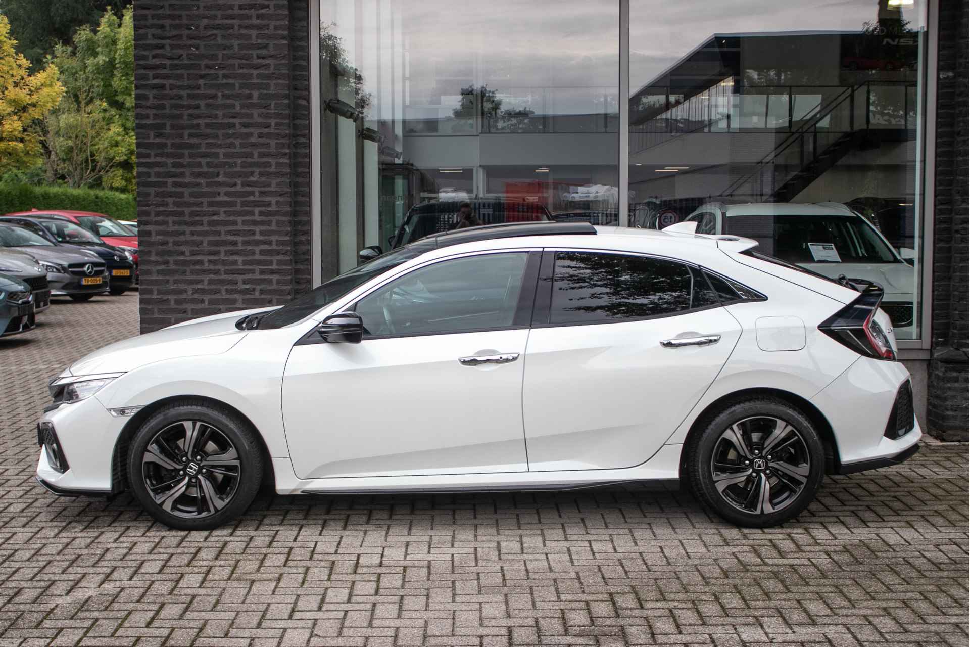 Honda Civic 1.5T i-VTEC Prestige - All-in rijklrprs | Schuifdak | Leder | Navi | Adp. cruise - 2/45