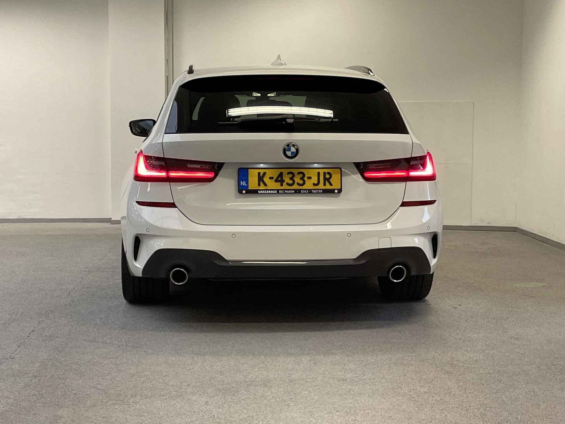 BMW 3-serie Touring 318i M-sport | 1e-EIG. | CARPLAY | LED | - 8/39