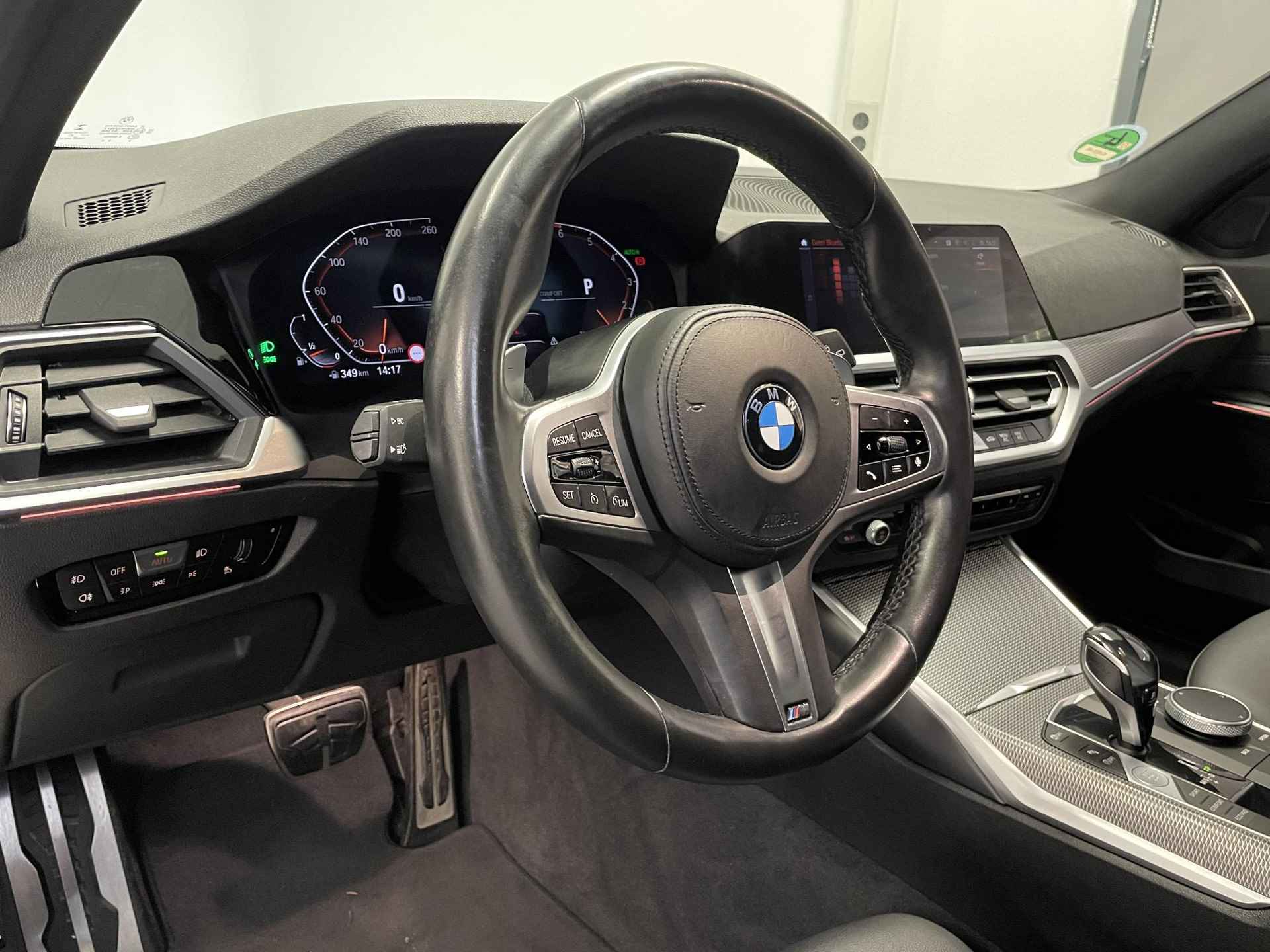 BMW 3-serie Touring 318i M-sport | 1e-EIG. | CARPLAY | LED | - 12/39