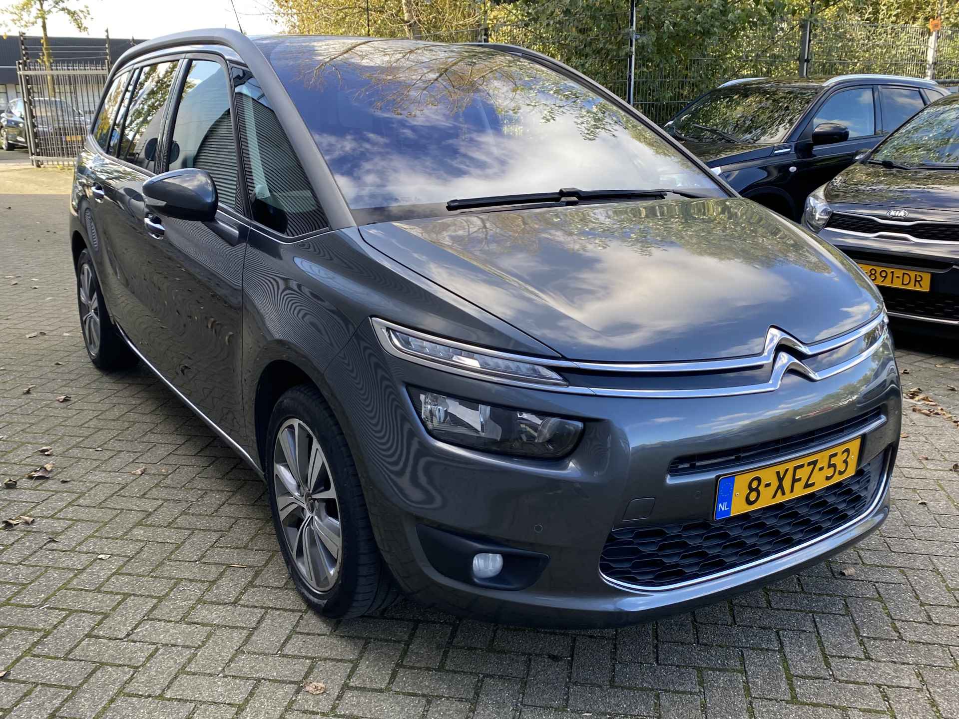 Citroën Grand C4 Picasso 1.6 THP Intensive // 7 Persoons // Trekhaak // Navigatie // Dodehoek det. // 17inch // Parkeer assistent // PDC Voor en Achter info Roel 0492-588951 - 5/25