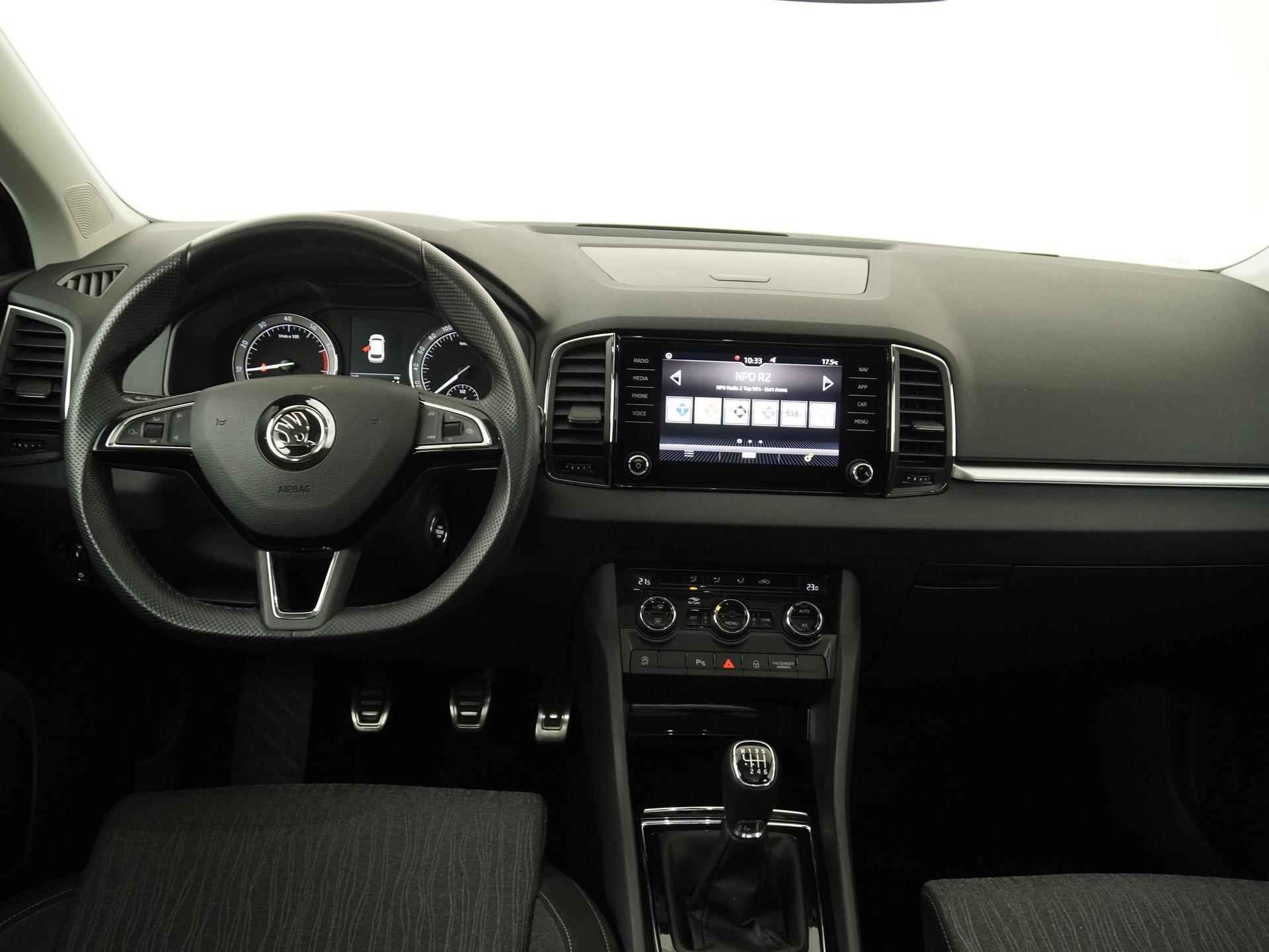 Skoda Karoq 1.0 TSI Business Edition | Panoramadak | Camera | Zondag Open! - 5/39