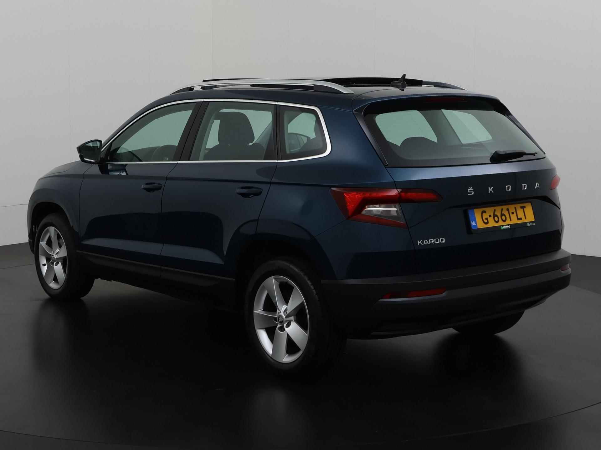 Skoda Karoq 1.0 TSI Business Edition | Panoramadak | Camera | Zondag Open! - 6/39