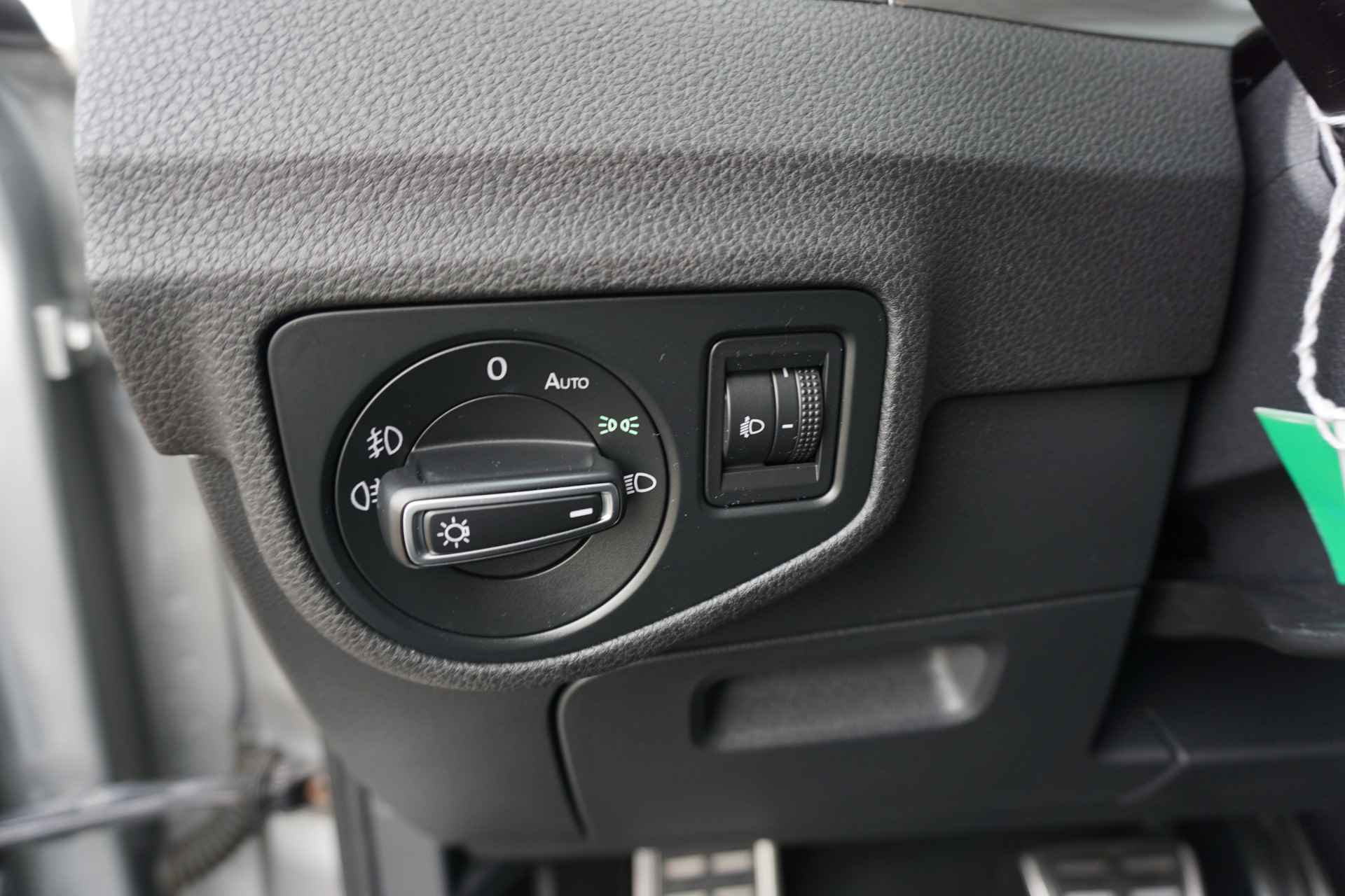 Volkswagen Golf Sportsvan 1.6 TDI 116PK DSG Comfortline Trekhaak | Navi | ECC | PDC *All in prijs* - 10/31