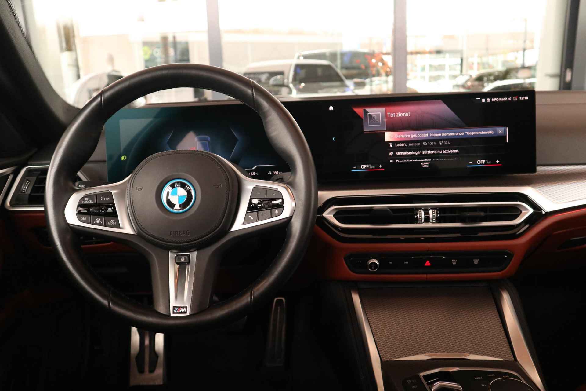 BMW i4 eDrive40 High Executive | BMW Individual Leather | M Sportpakket - 38/44