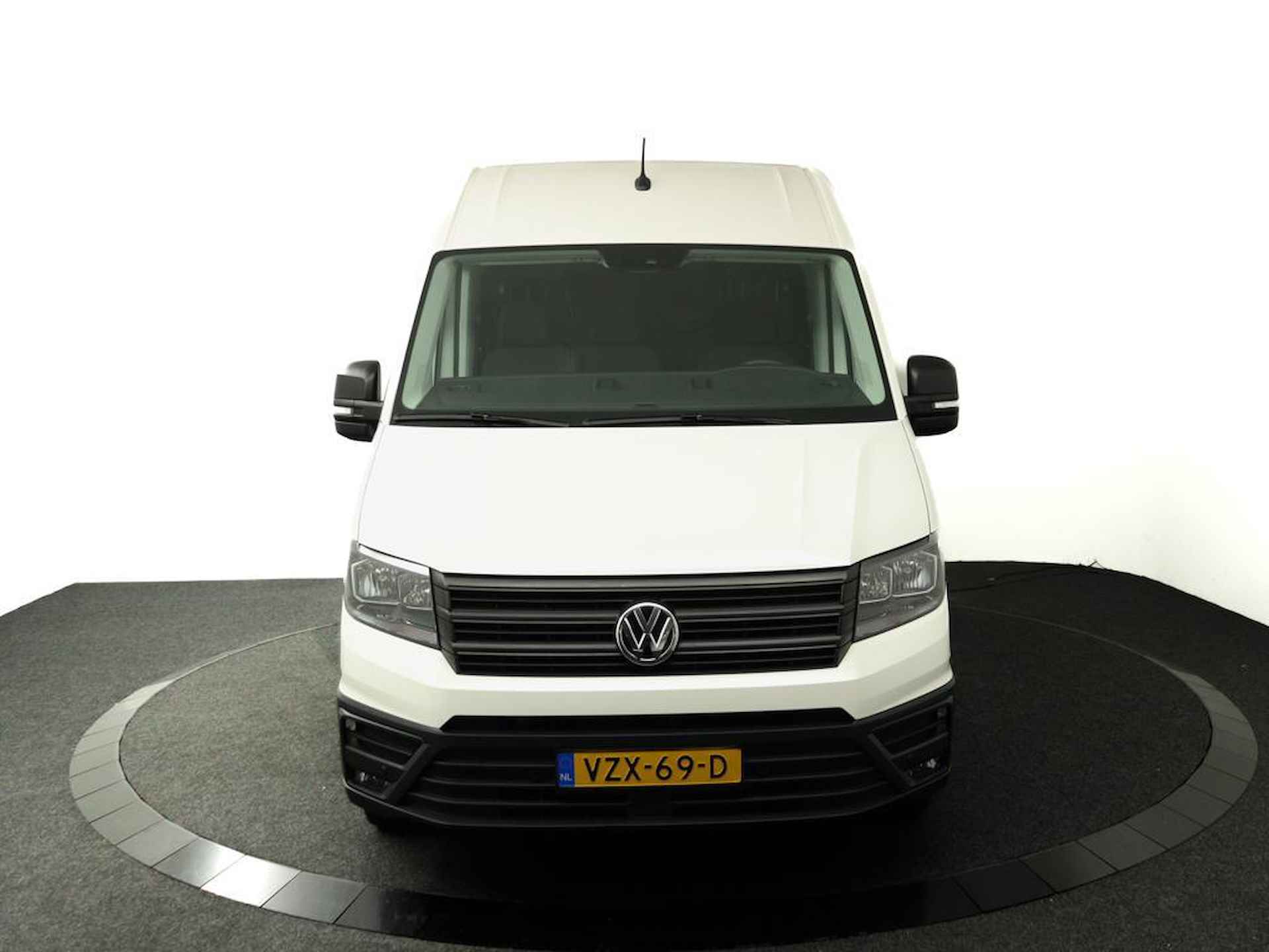 Volkswagen Crafter 30 2.0 TDI 140Pk Highline / Navi / Camera / Betimmering / Bank / Pdc - 10/43