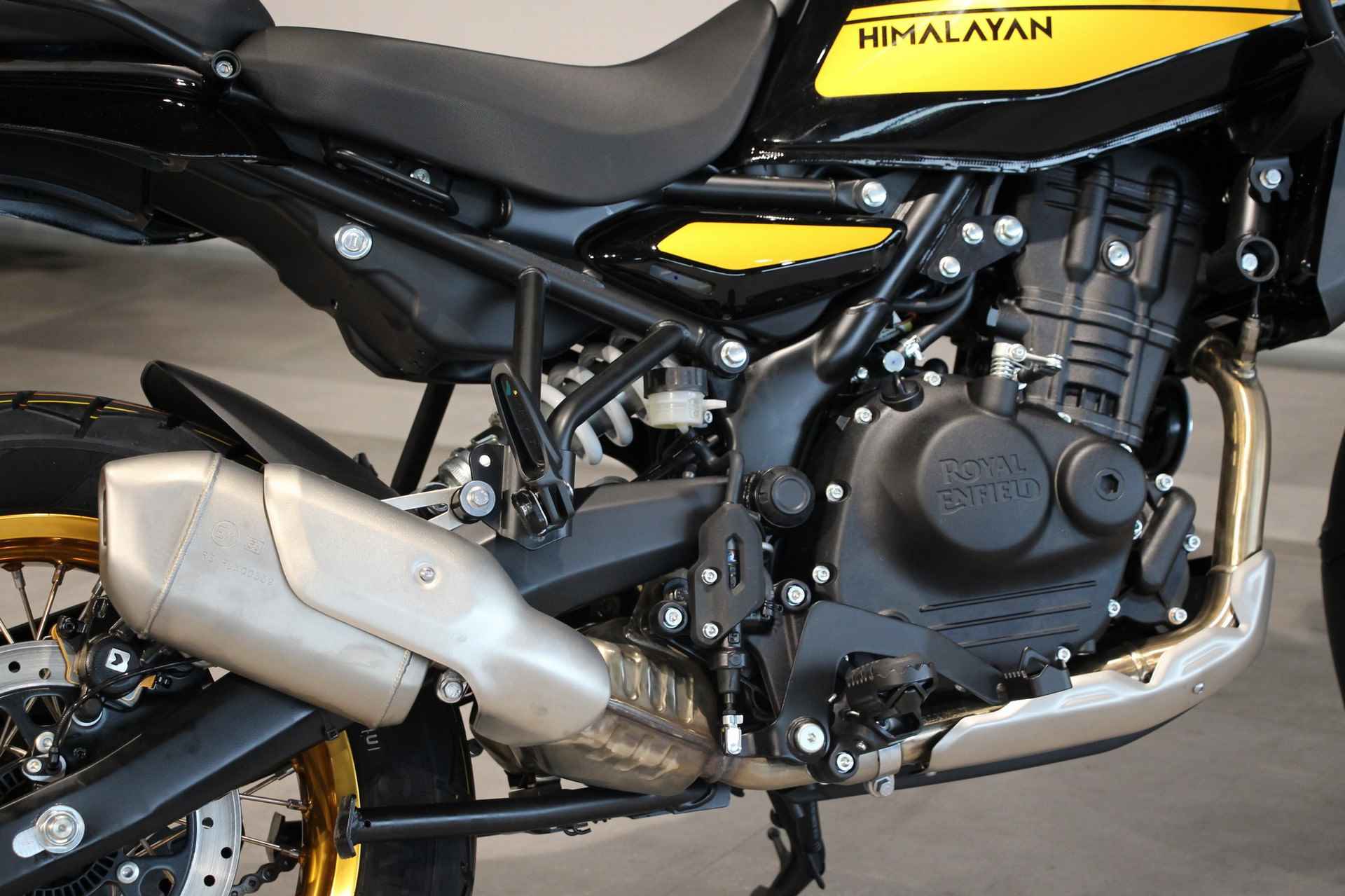 Royal-Enfield HIMALAYAN 452 - 11/14