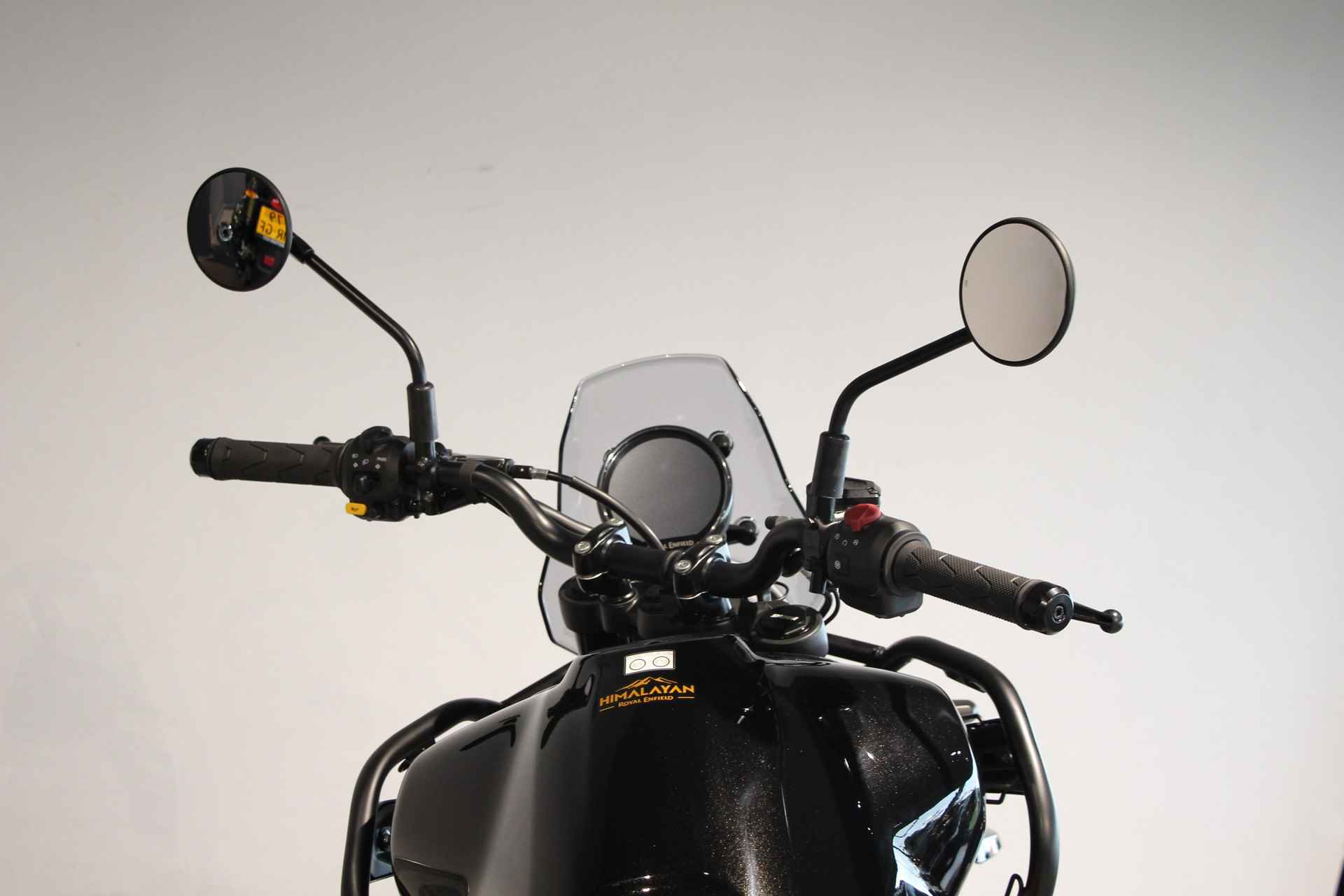 Royal-Enfield HIMALAYAN 452 - 12/14