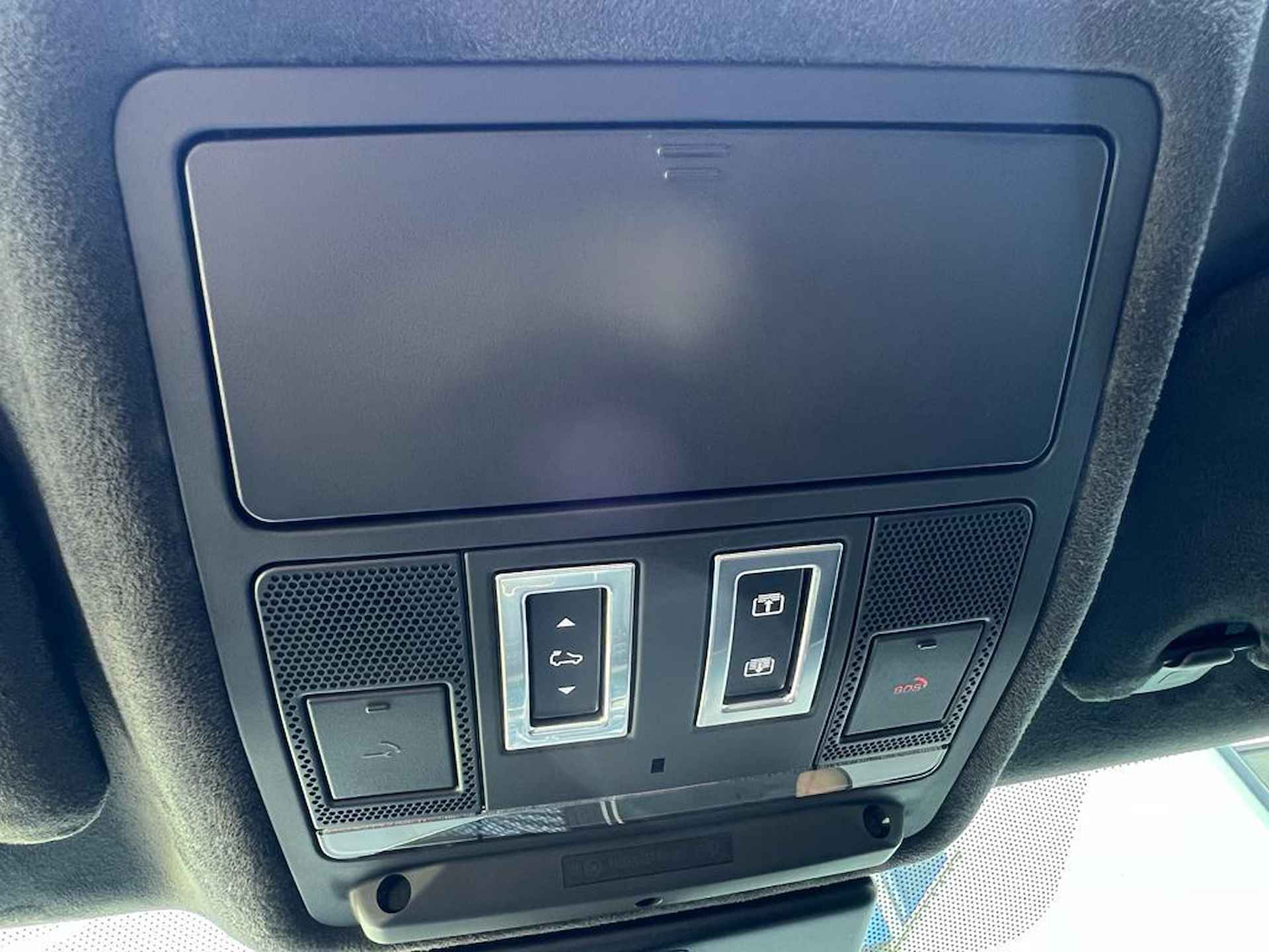 Jaguar F-PACE 2.0t AWD R Sport 250PK automaat Panoramadak | Electrische stoel en achterbank leuning | Medirian audio | NAVI | Apple car play - 13/54