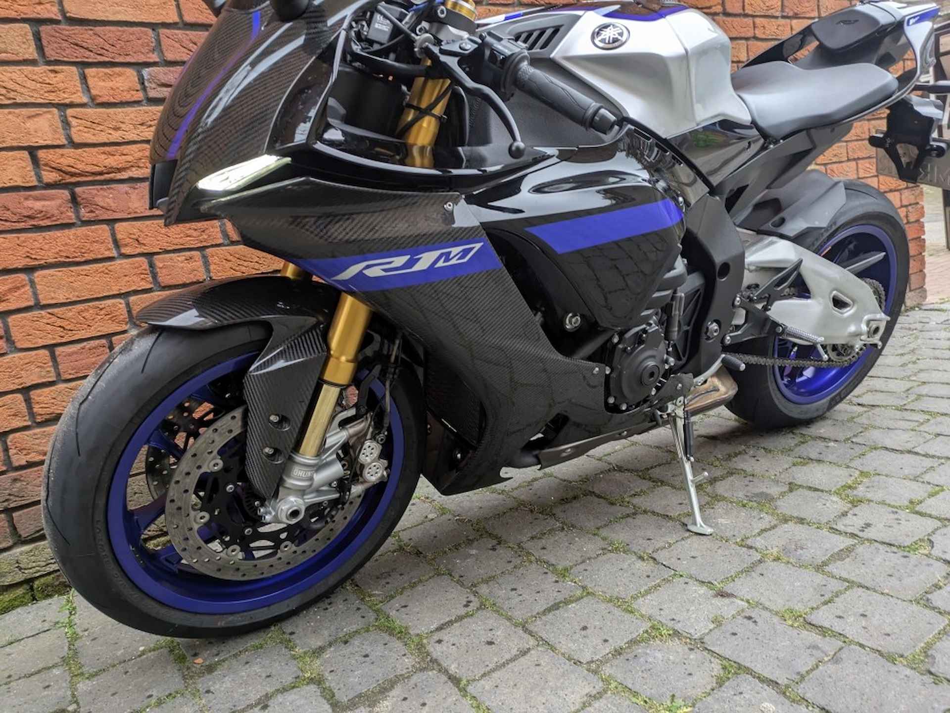 Yamaha YZF-R1 M - 5/14