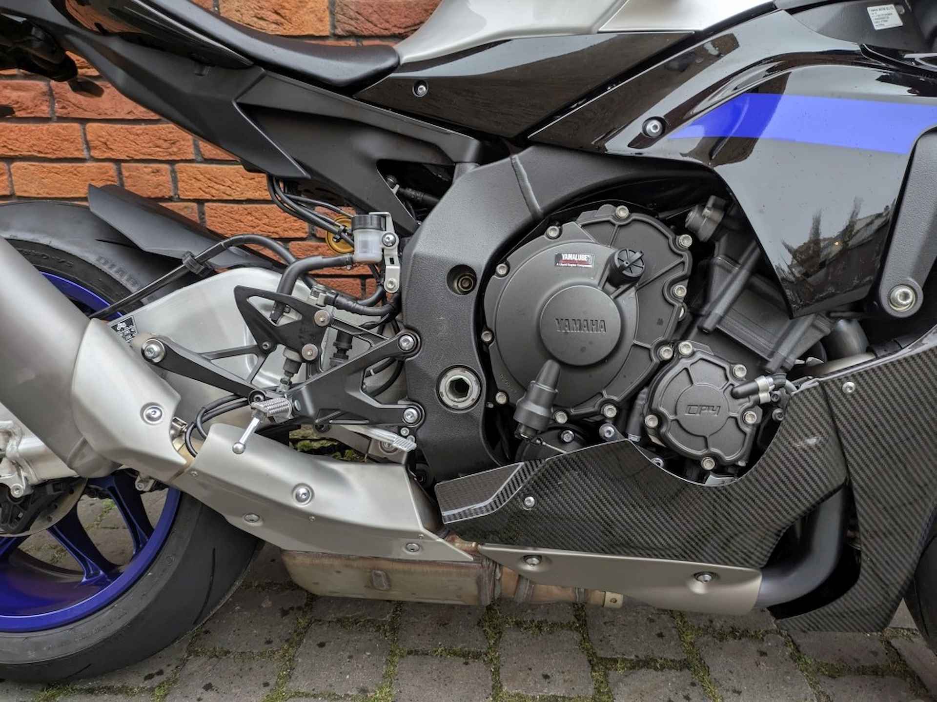 Yamaha YZF-R1 M - 12/14