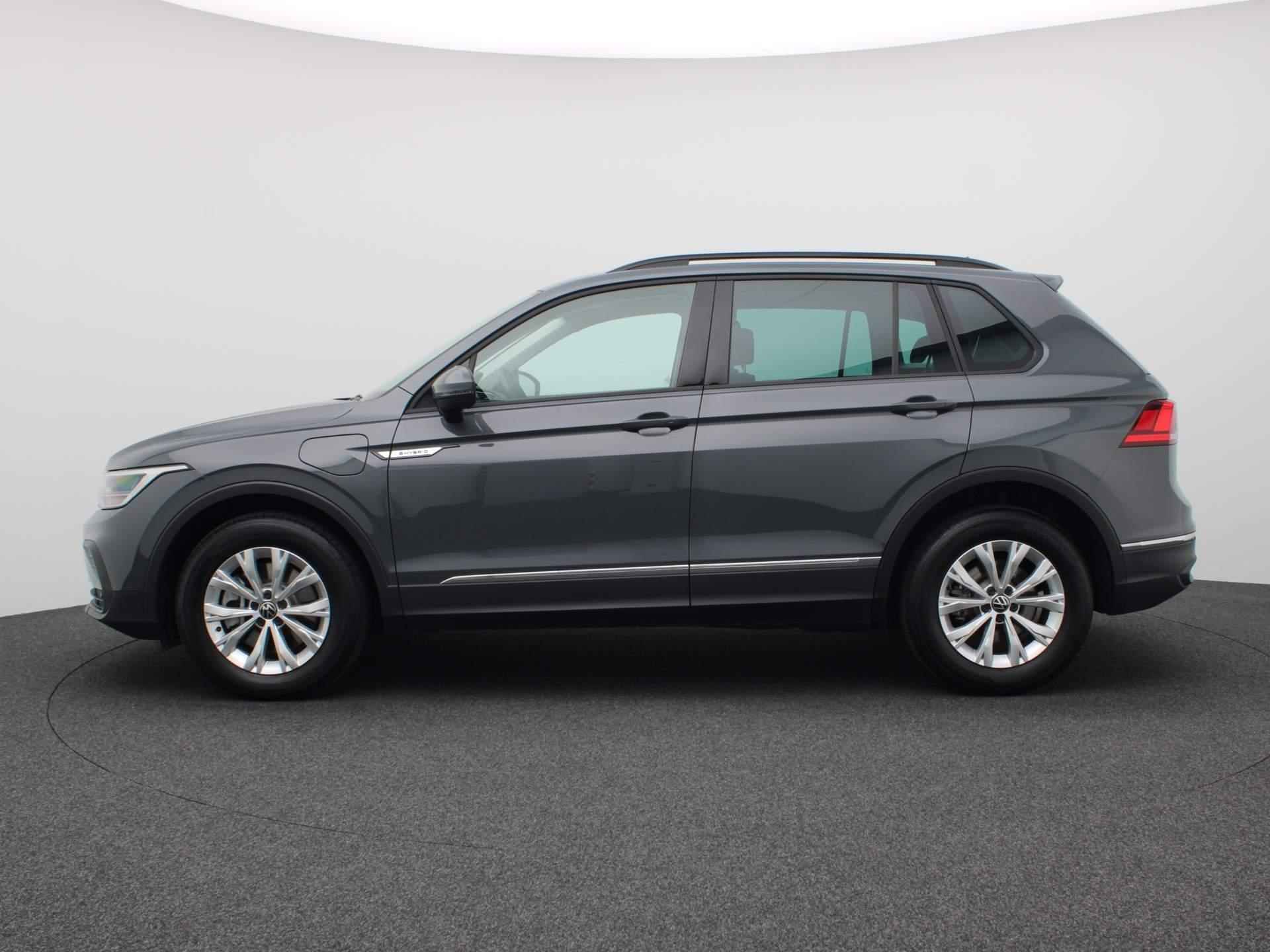 Volkswagen Tiguan 1.4 TSI eHybrid Life Business 245PK DSG Virtual Pedal, Side Assist, Keyless, Navi, Achteruitrijcamera, Winterpakket, 17" LM Velgen - 2/50