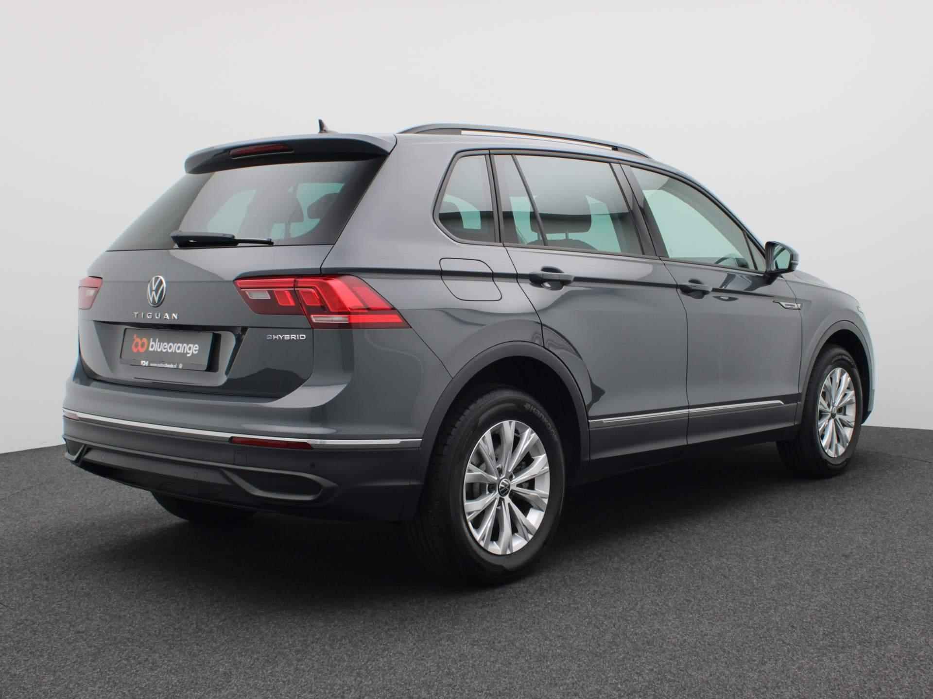 Volkswagen Tiguan 1.4 TSI eHybrid Life Business 245PK DSG Virtual Pedal, Side Assist, Keyless, Navi, Achteruitrijcamera, Winterpakket, 17" LM Velgen - 3/50