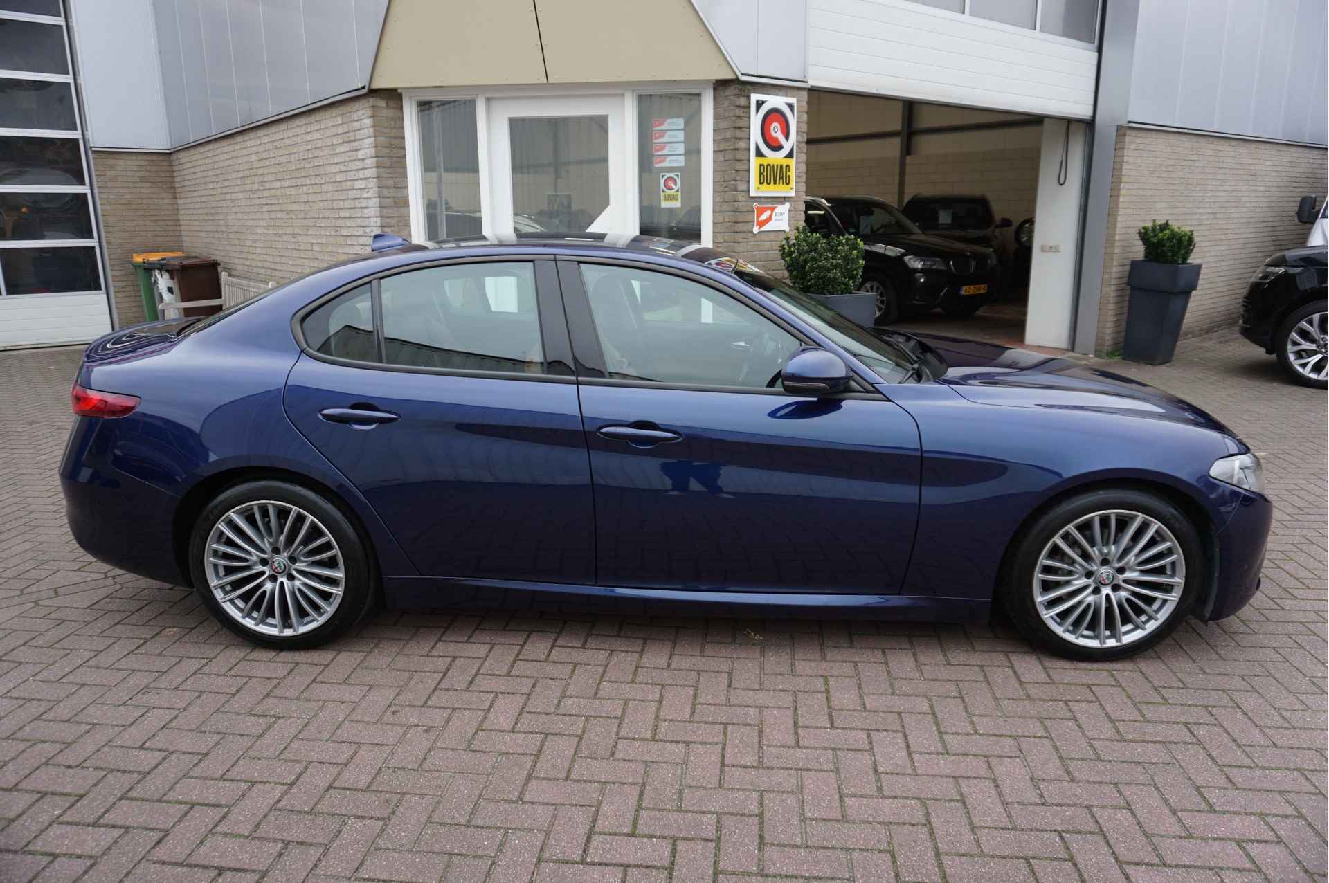 Alfa Romeo Giulia 2.0T RWD Super Automaat - 11/22