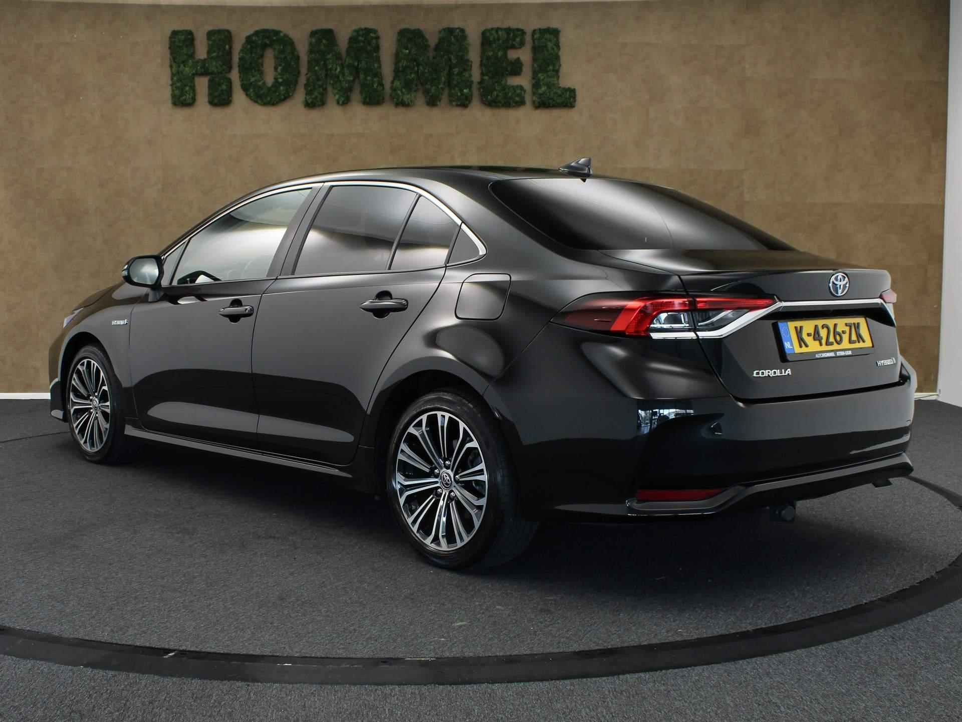 Toyota Corolla 1.8 Hybrid Dynamic  - ORIGINEEL NEDERLANDSE AUTO - AFNEEMBARE TREKHAAK - TREKGEWICHT 750 KG - LEDEREN BEKLEDING - VOORSTOELEN VERWARMD - 17 INCH LICHT METALEN VELGEN - NAVIGATIE - TELEFOONLADER - 13/39