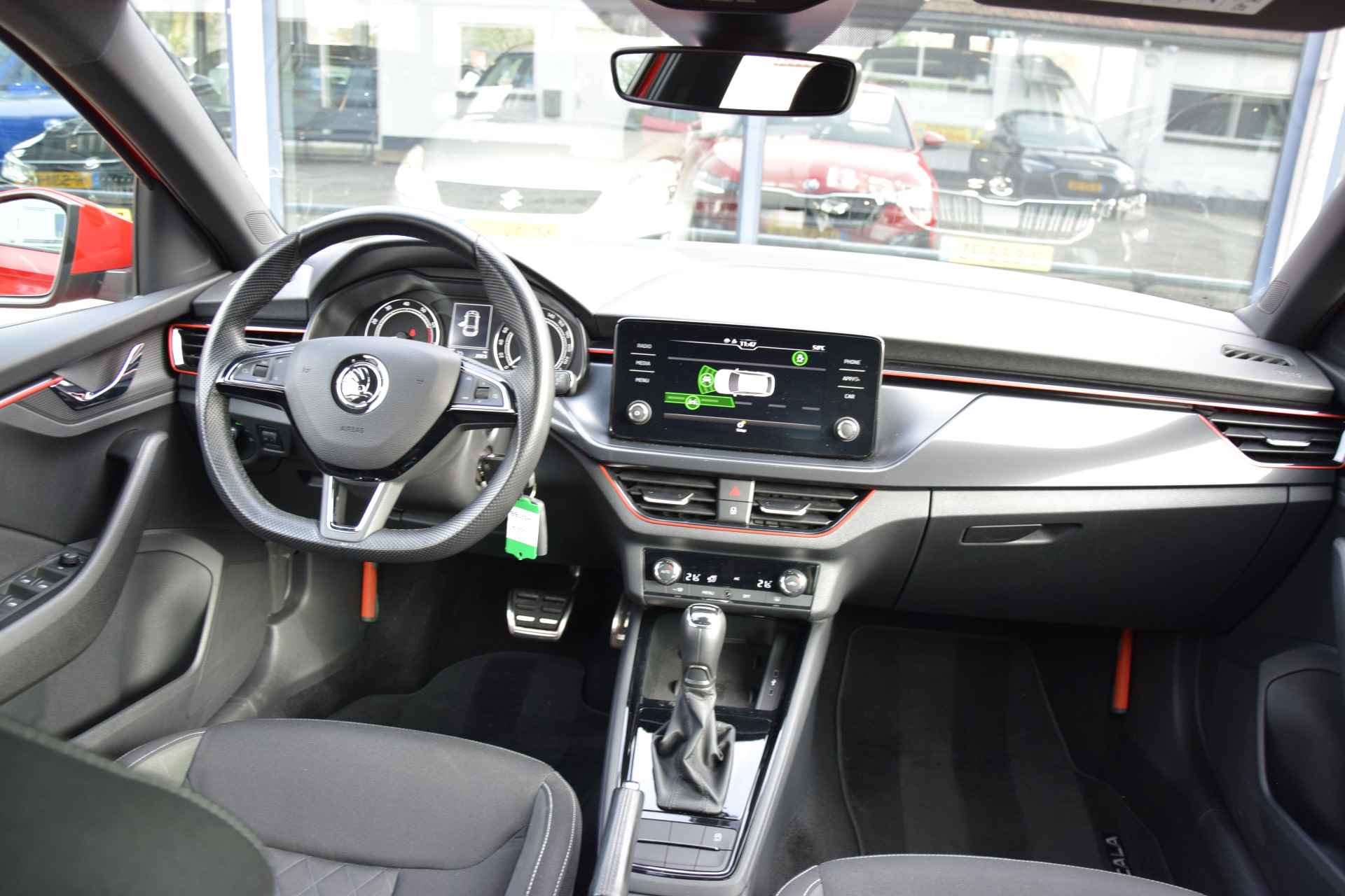 Škoda Scala 1.0 TSI 116PK Sport Business DSG Automaat | NL-Auto | BOVAG Garantie | Trekhaak (wegklapbaar) | LED Verlichting | 17" Velgen | Sportstoelen | Cruise&Climate Control | Zwarte Hemel | - 6/39