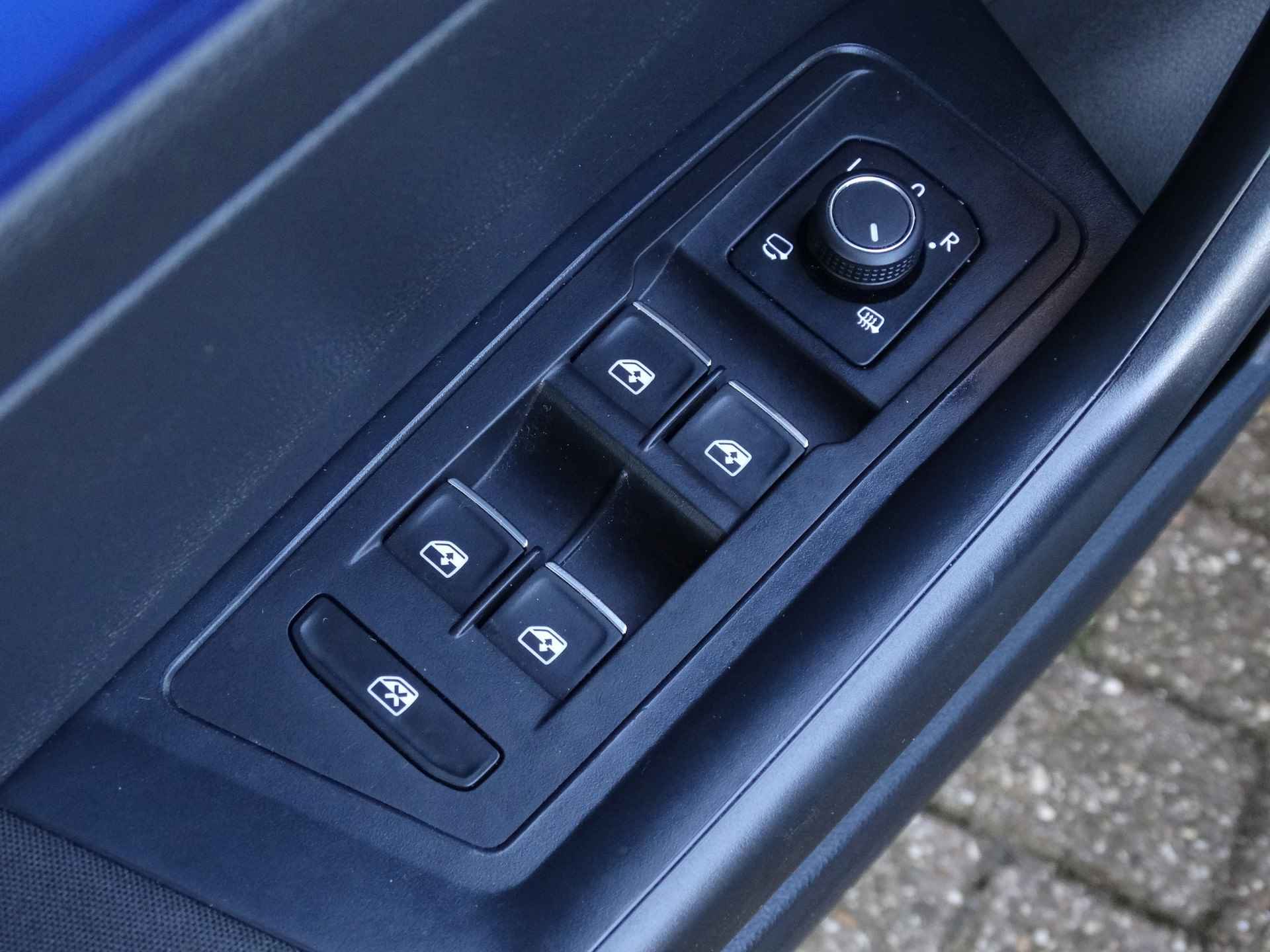 Volkswagen T-Roc 1.0 TSI 115PK Style | Navigatie | Stoelverwarming | Parkeersensoren | Adaptief Cruise Control | - 13/29