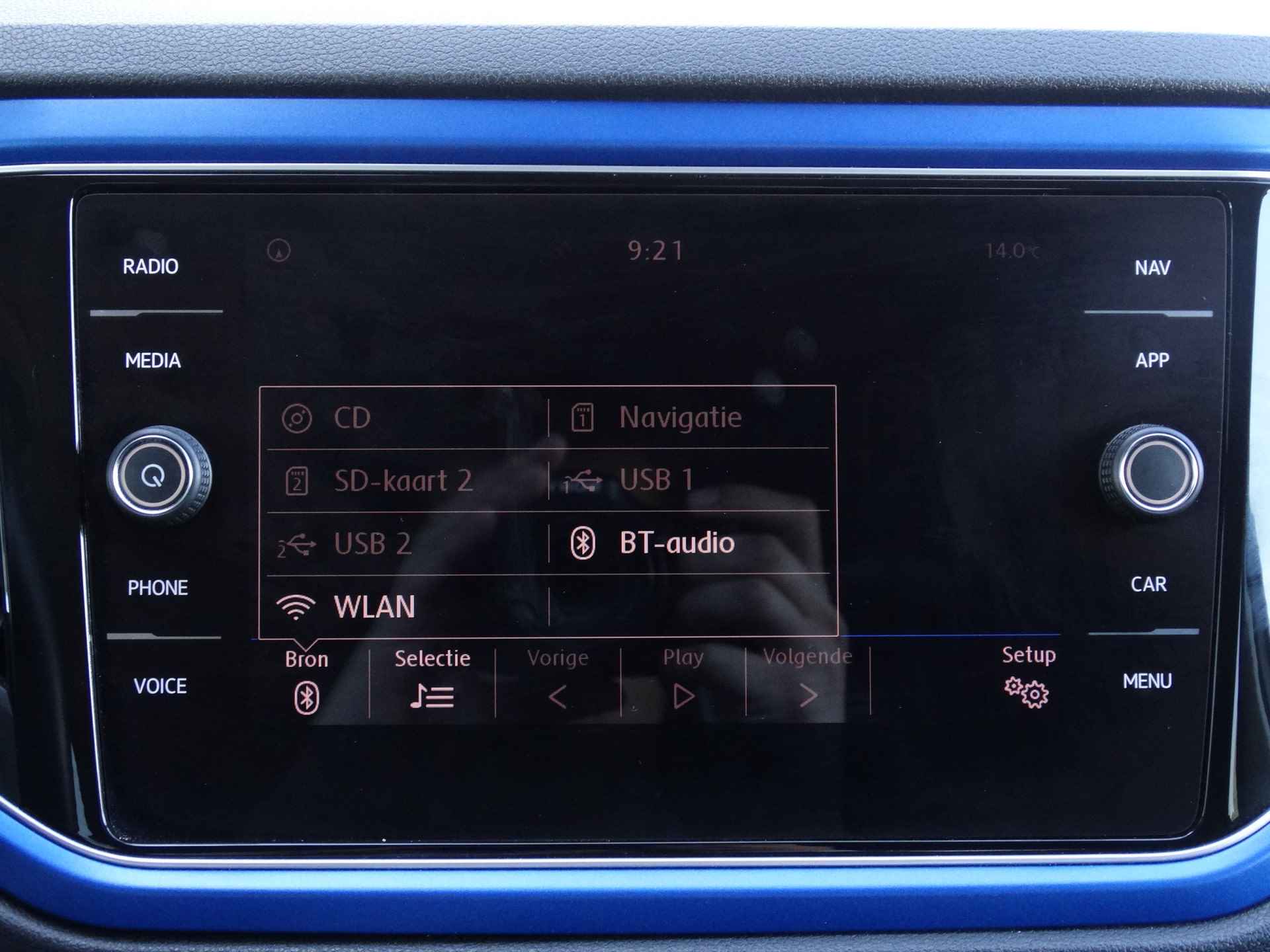 Volkswagen T-Roc 1.0 TSI 115PK Style | Navigatie | Stoelverwarming | Parkeersensoren | Adaptief Cruise Control | - 24/29