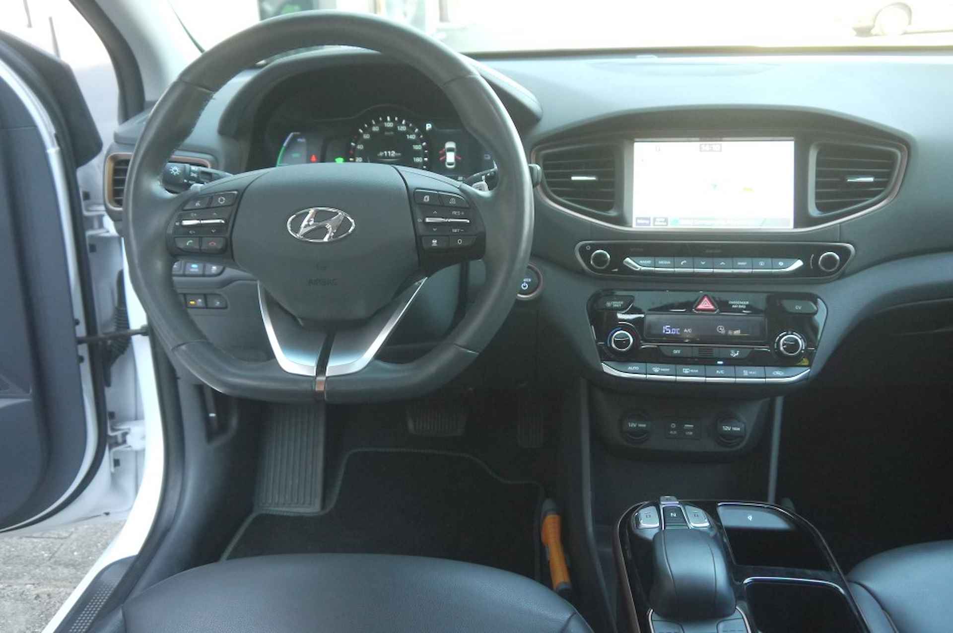 Hyundai IONIQ Premium EV NL-Auto!! Leder/camera/schuifdak -- A.S. ZONDAG GEOPEND VAN 11.00 T/M 15.30 -- - 8/38