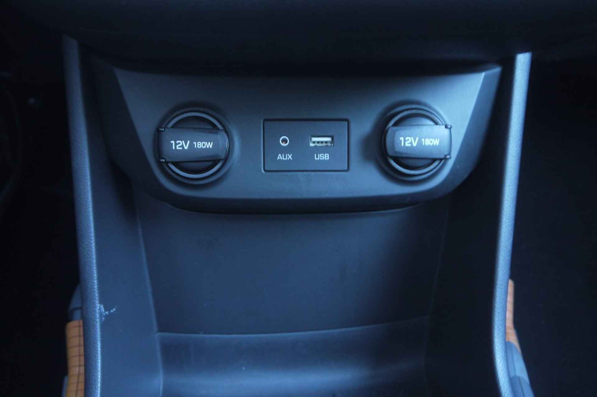 Hyundai IONIQ Premium EV NL-Auto!! Leder/camera/schuifdak -- A.S. ZONDAG GEOPEND VAN 11.00 T/M 15.30 -- - 15/38