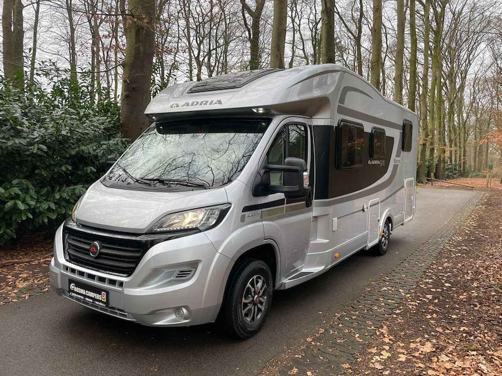 Adria Matrix M 670 SC 50 Years Edition 74000 km - 3/25