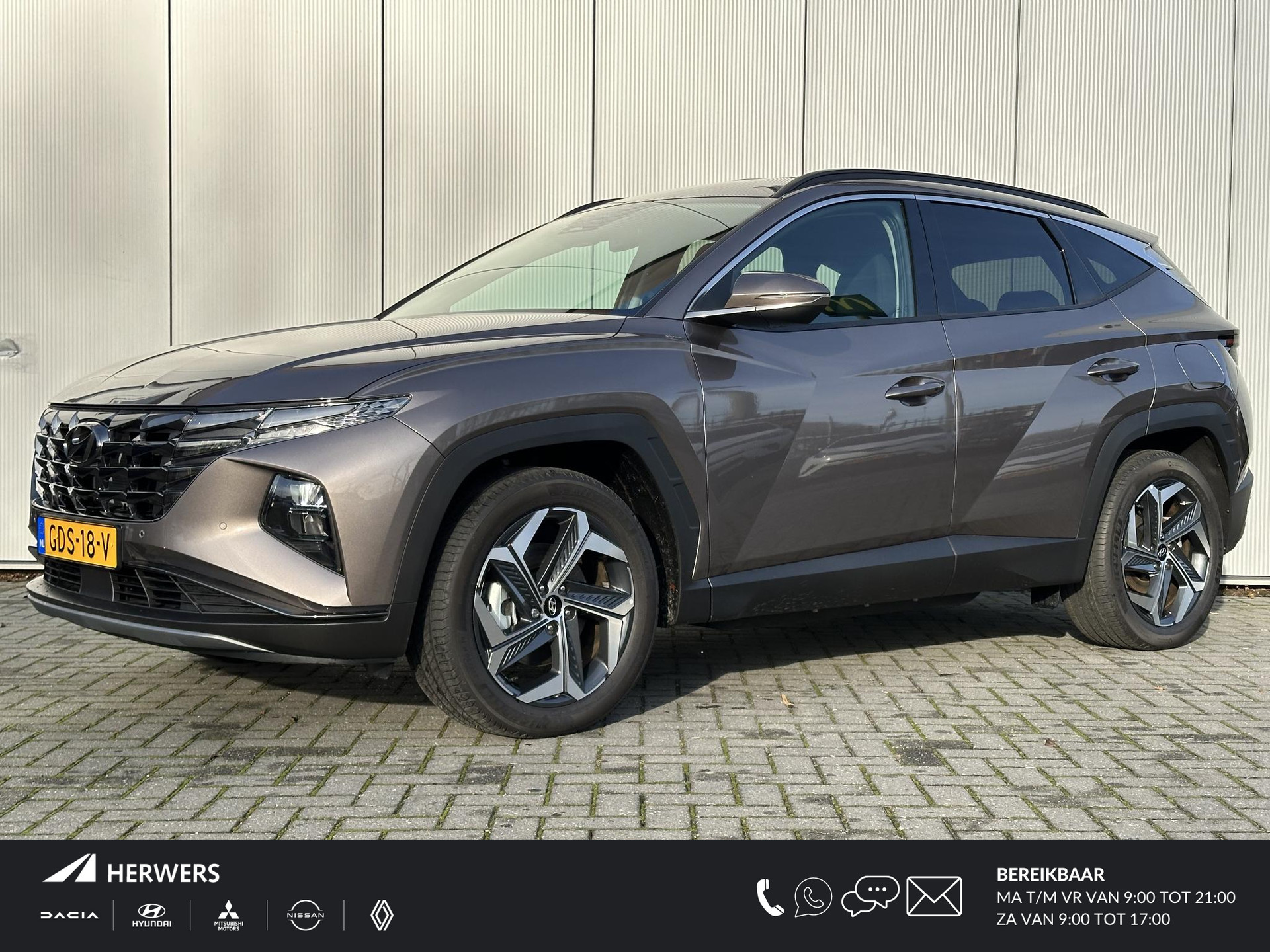 Hyundai Tucson 1.6 T-GDI PHEV Comfort Smart 4WD / Navigatie / Apple Carplay & Android Auto / Achteruitrijcamera / Climate Control / Adaptive Cruise Control / Stoelverwarming / KRELL Audio / Parkeersensoren Voor + Achter /