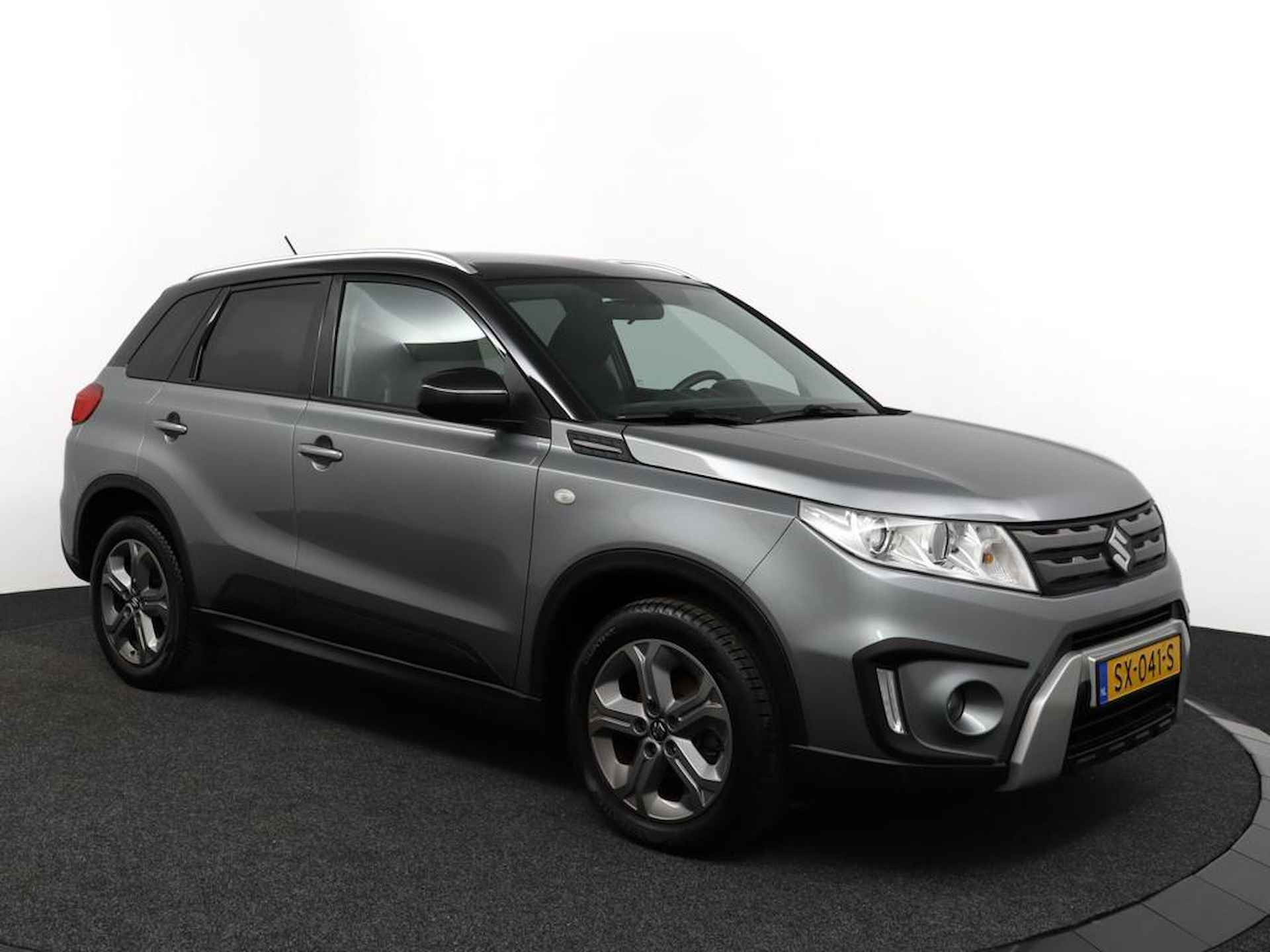 Suzuki Vitara 1.6 Business Edition | Navigatie | Camera achter | Stoelverwarming | Climate Control | - 14/49