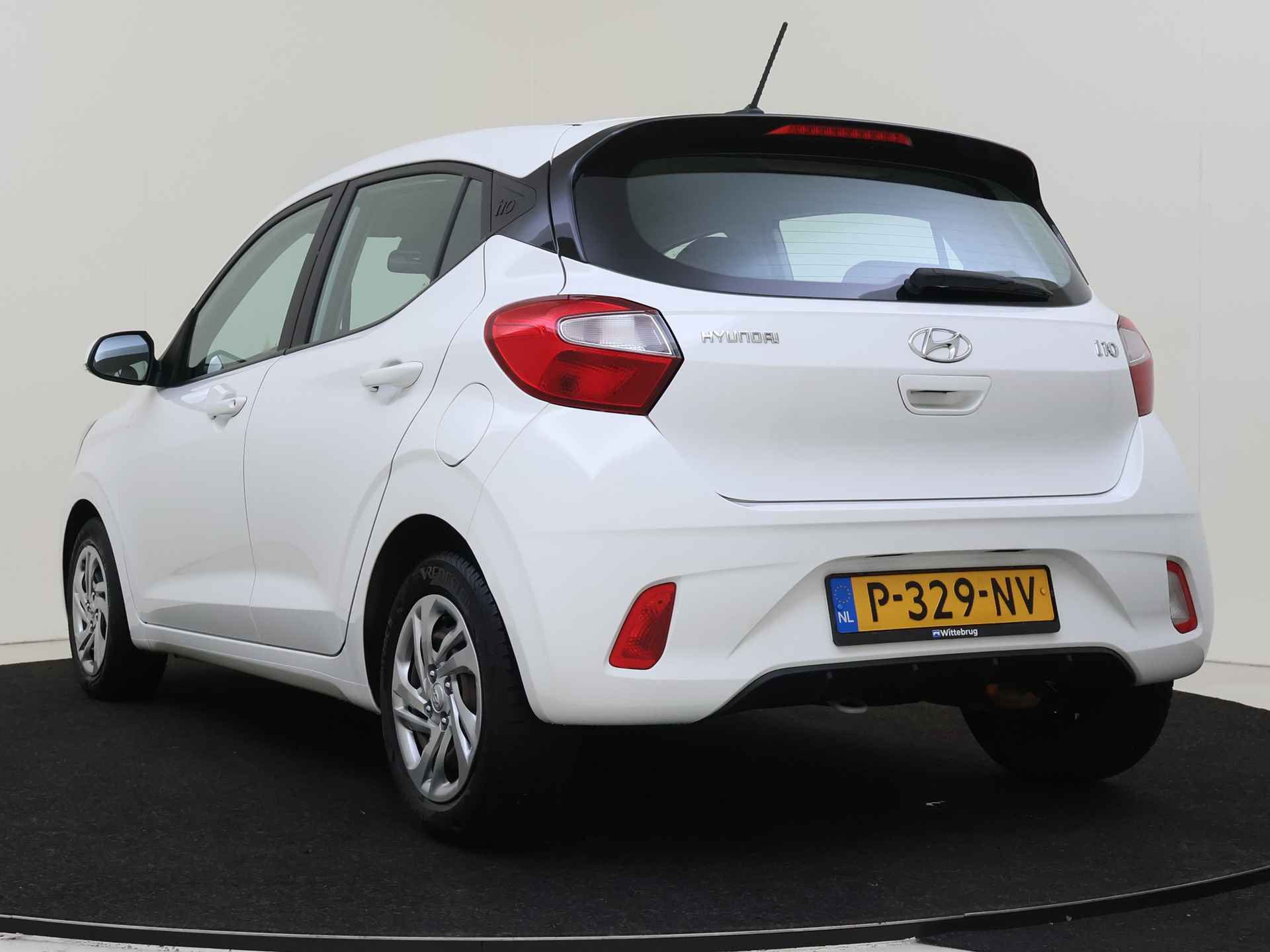 Hyundai i10 1.0 Comfort 5 deurs | Airco | Navigatie by App - 5/30