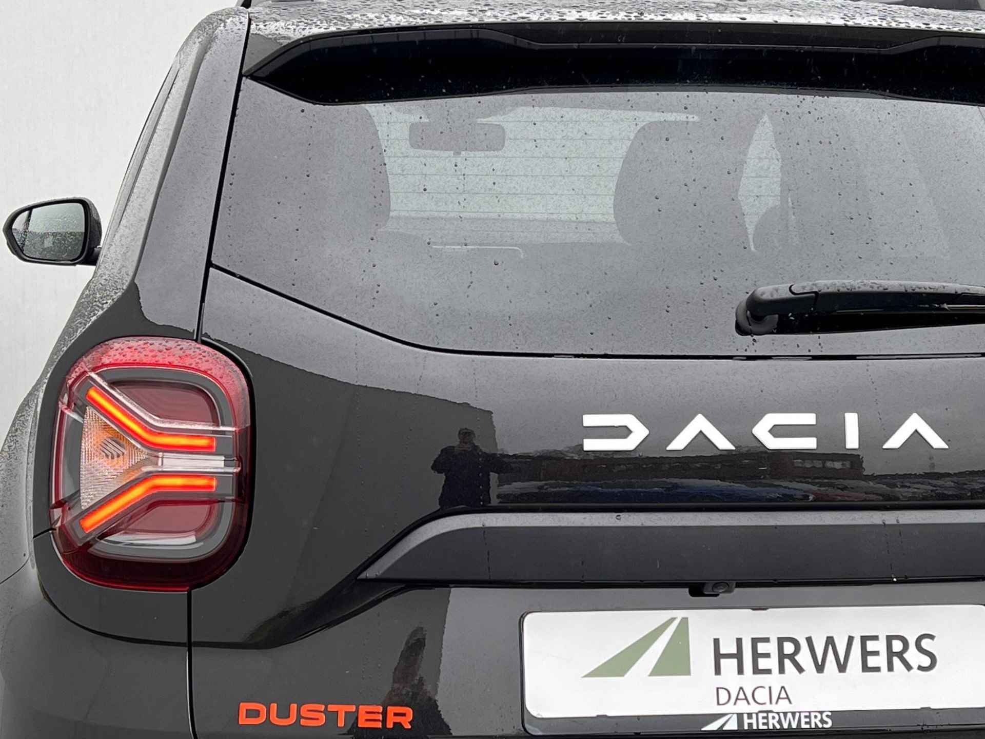 Dacia Duster 1.3 TCe 150 Extreme Automaat / Stoelverwarming / Navigatie / Apple Carplay Android Auto / - 34/55