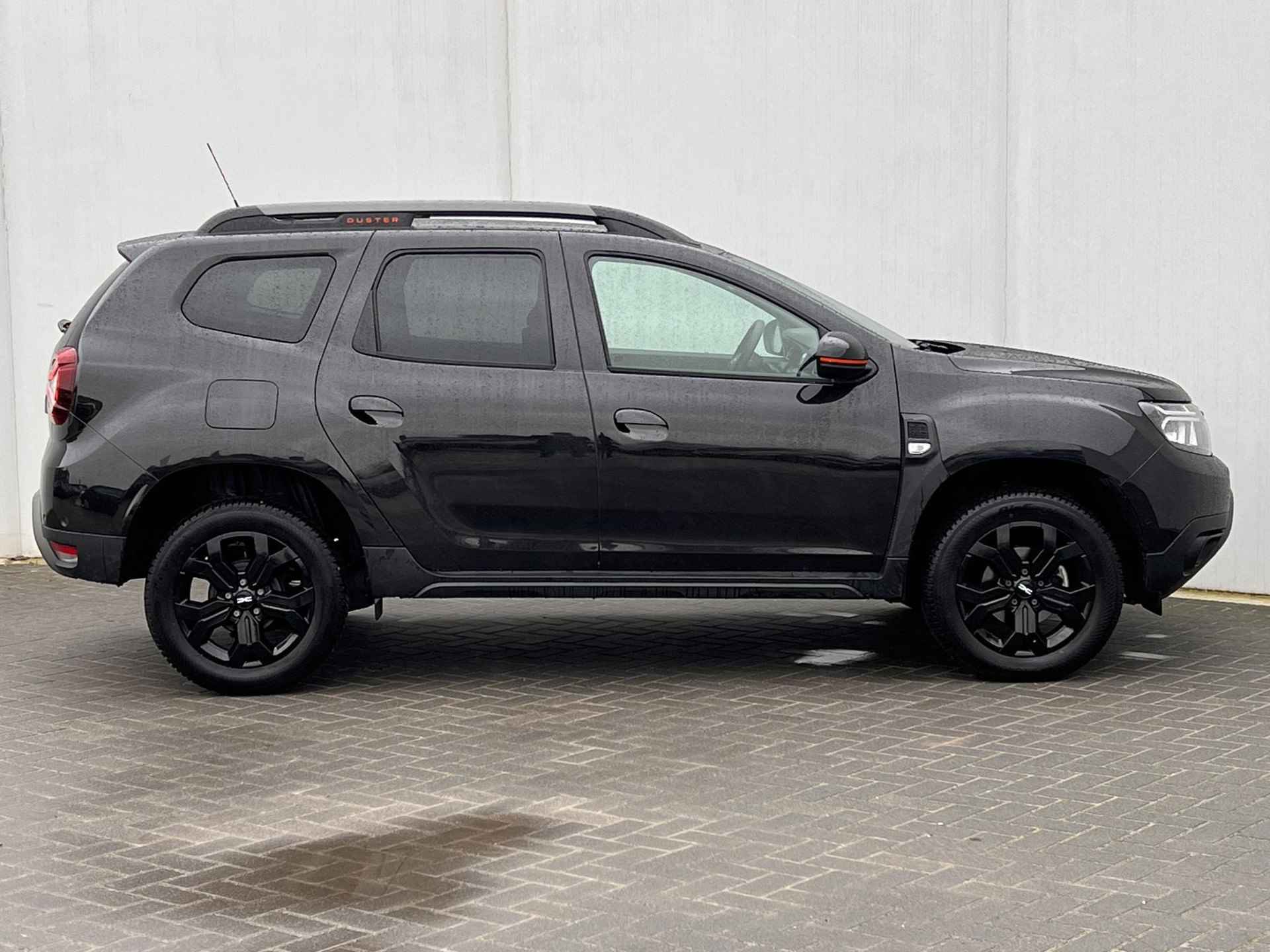 Dacia Duster 1.3 TCe 150 Extreme Automaat / Stoelverwarming / Navigatie / Apple Carplay Android Auto / - 36/55