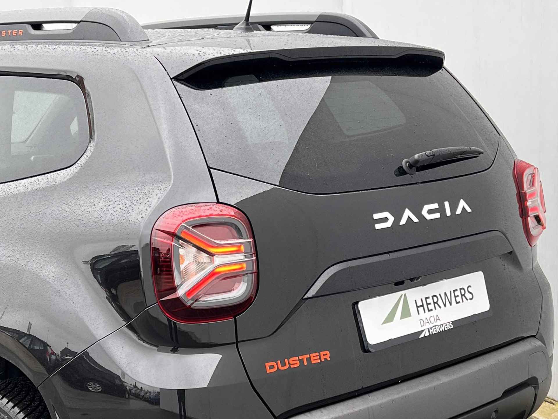 Dacia Duster 1.3 TCe 150 Extreme Automaat / Stoelverwarming / Navigatie / Apple Carplay Android Auto / - 53/55