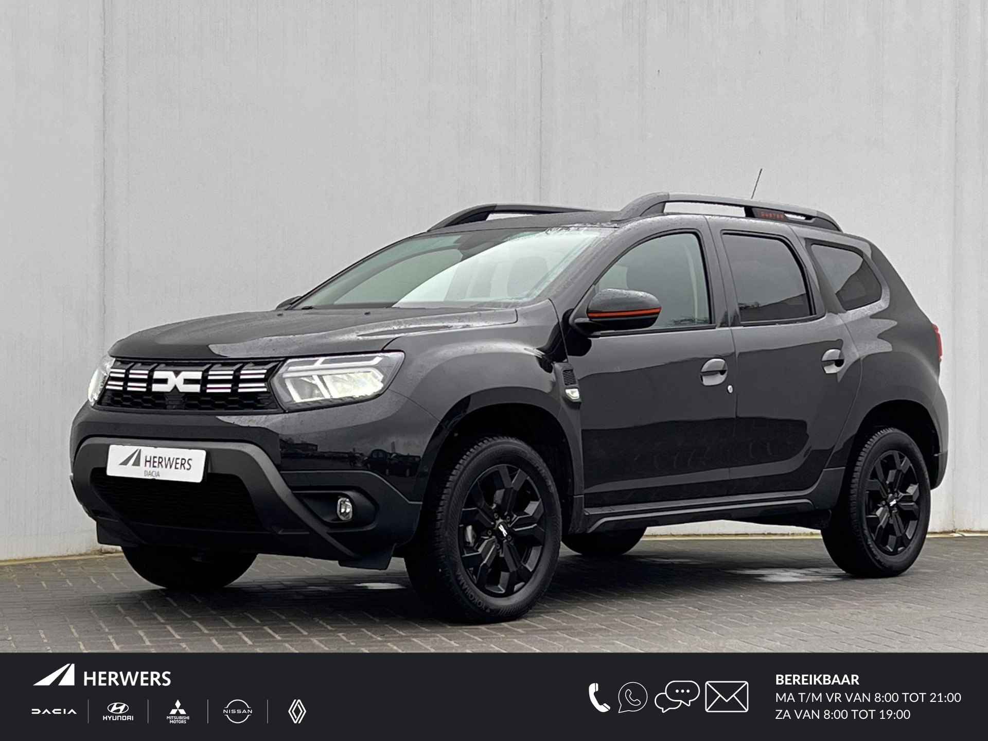 Dacia Duster 1.3 TCe 150 Extreme Automaat / Stoelverwarming / Navigatie / Apple Carplay Android Auto / - 1/55
