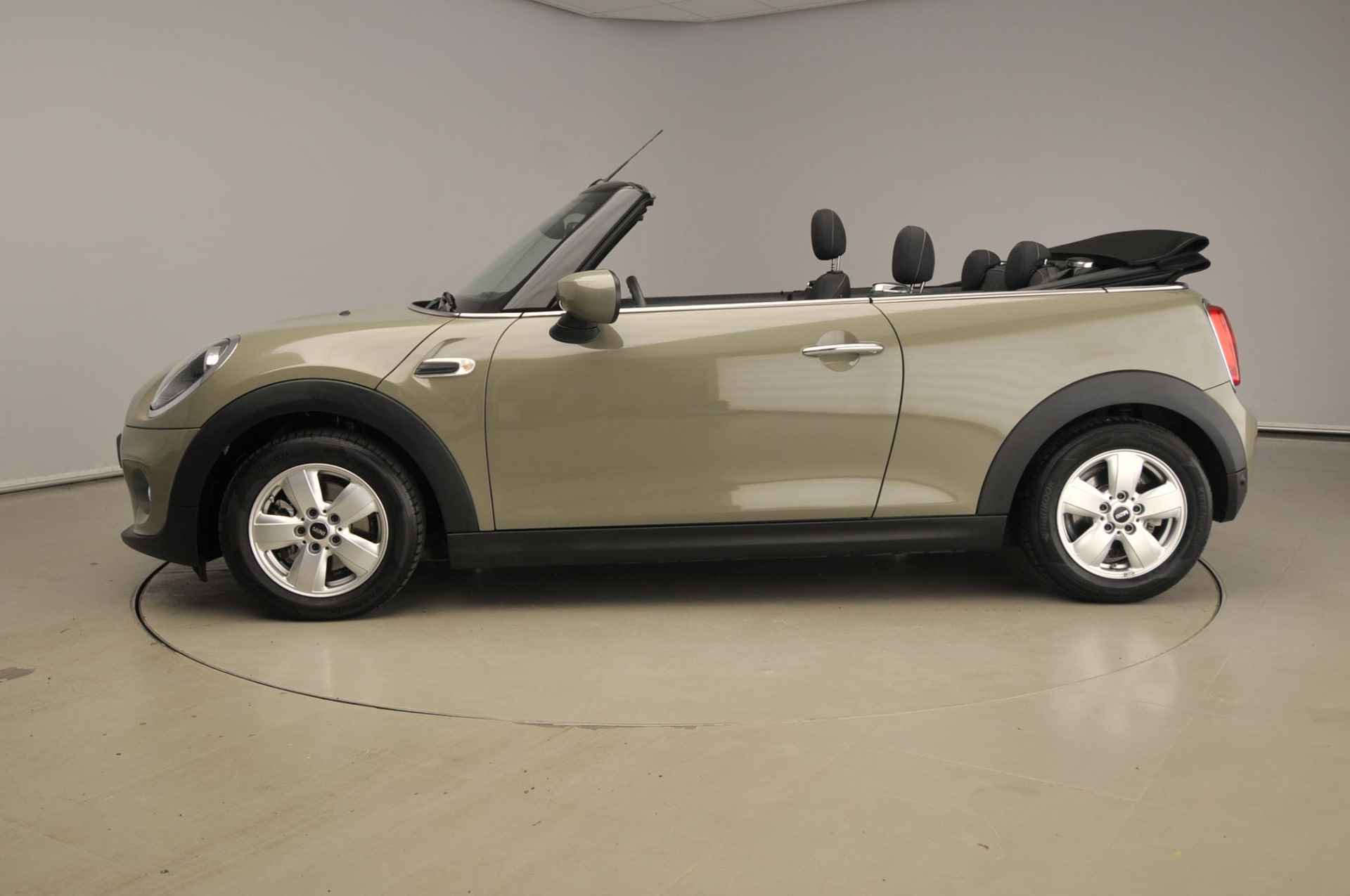 Mini Cabrio One PDC / Stoelverwarming / ISOFIX / Alu wielen - 5/30