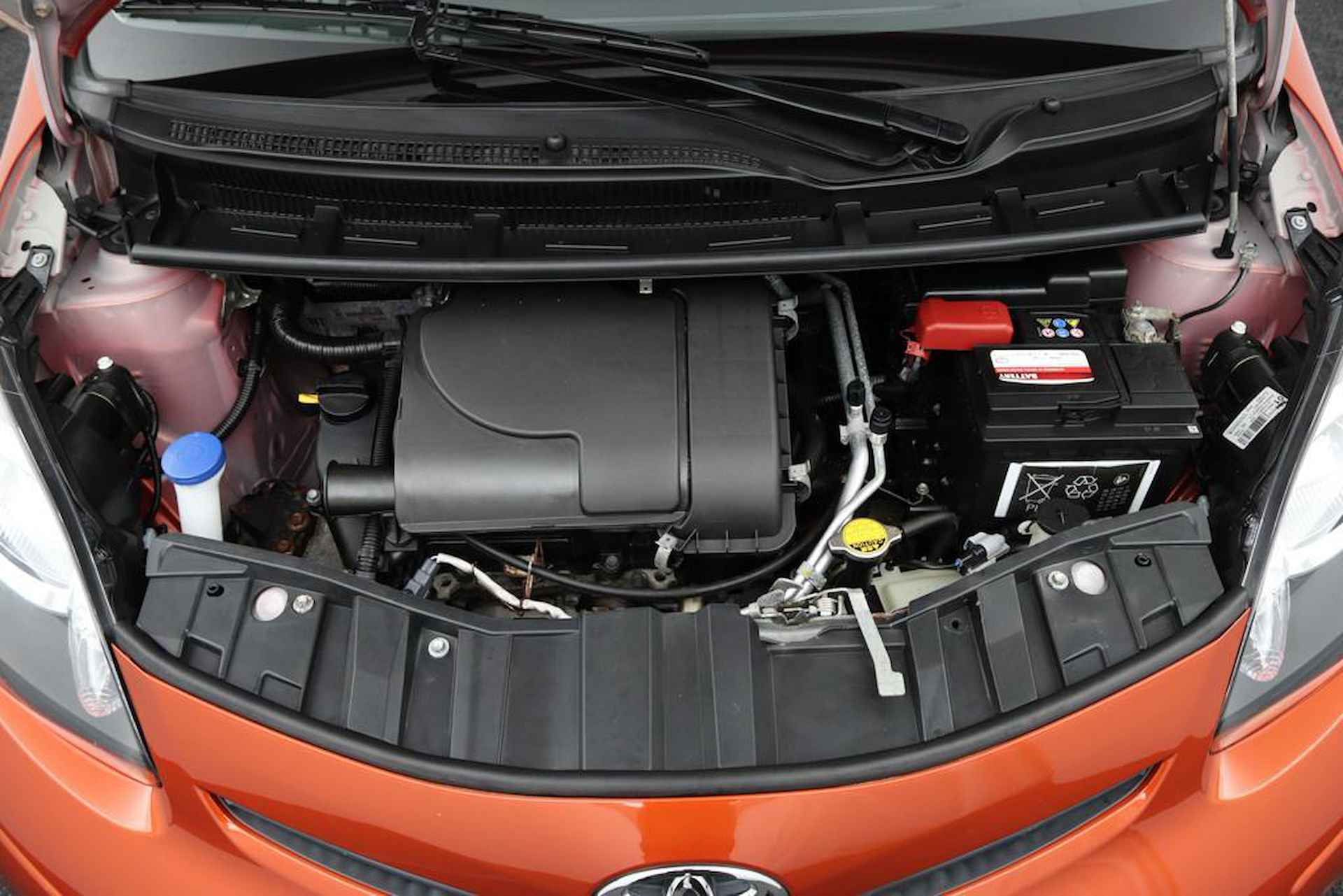 Toyota Aygo 1.0 VVT-i Comfort Orange | 1e eigenaar | Airco | Volledige onderhoudshistorie | - 28/37