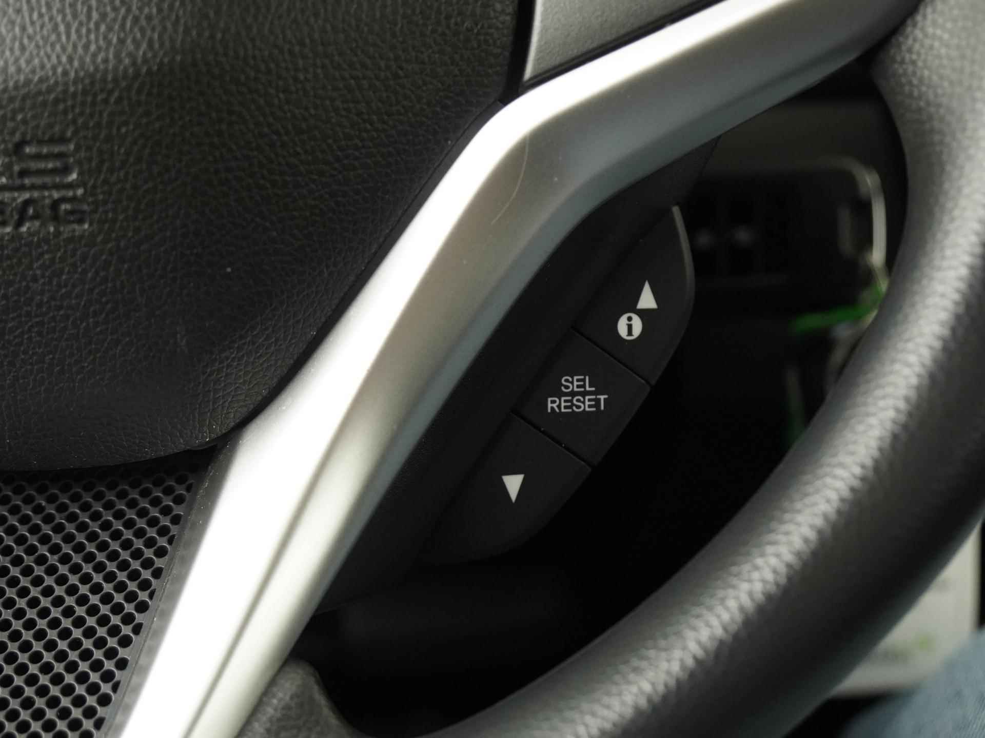 Honda Jazz 1.3 i-VTEC Comfort Automaat | Navigatie | Lichtmetalen Velgen | Zondag Open! - 11/34