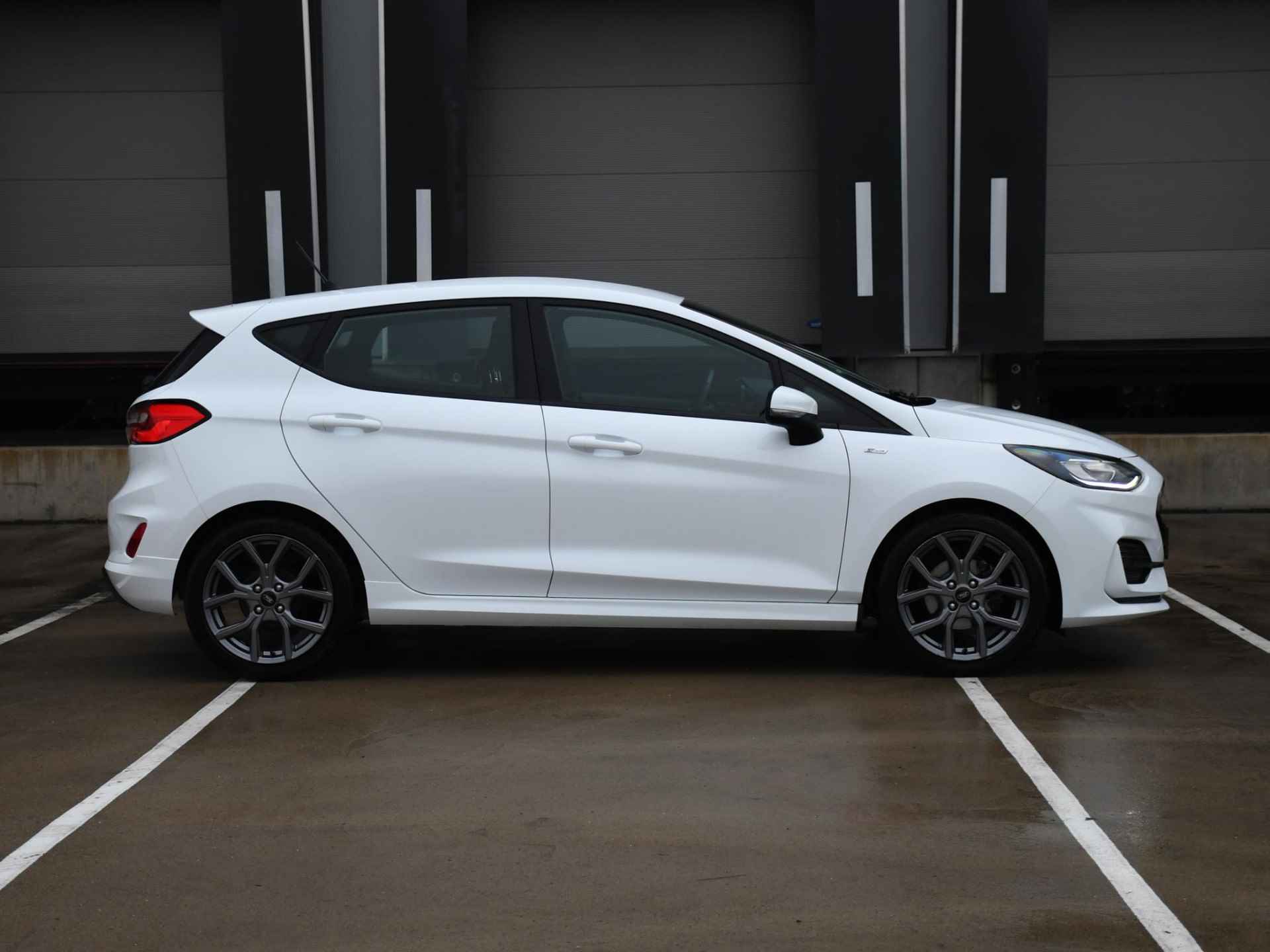 Ford Fiesta ST-Line 1.0 EcoBoost Hybrid 125pk CRUISE.C | DAB | PDC ACHTER | APPLE-CARPLAY | 17''LM | LED - 3/29