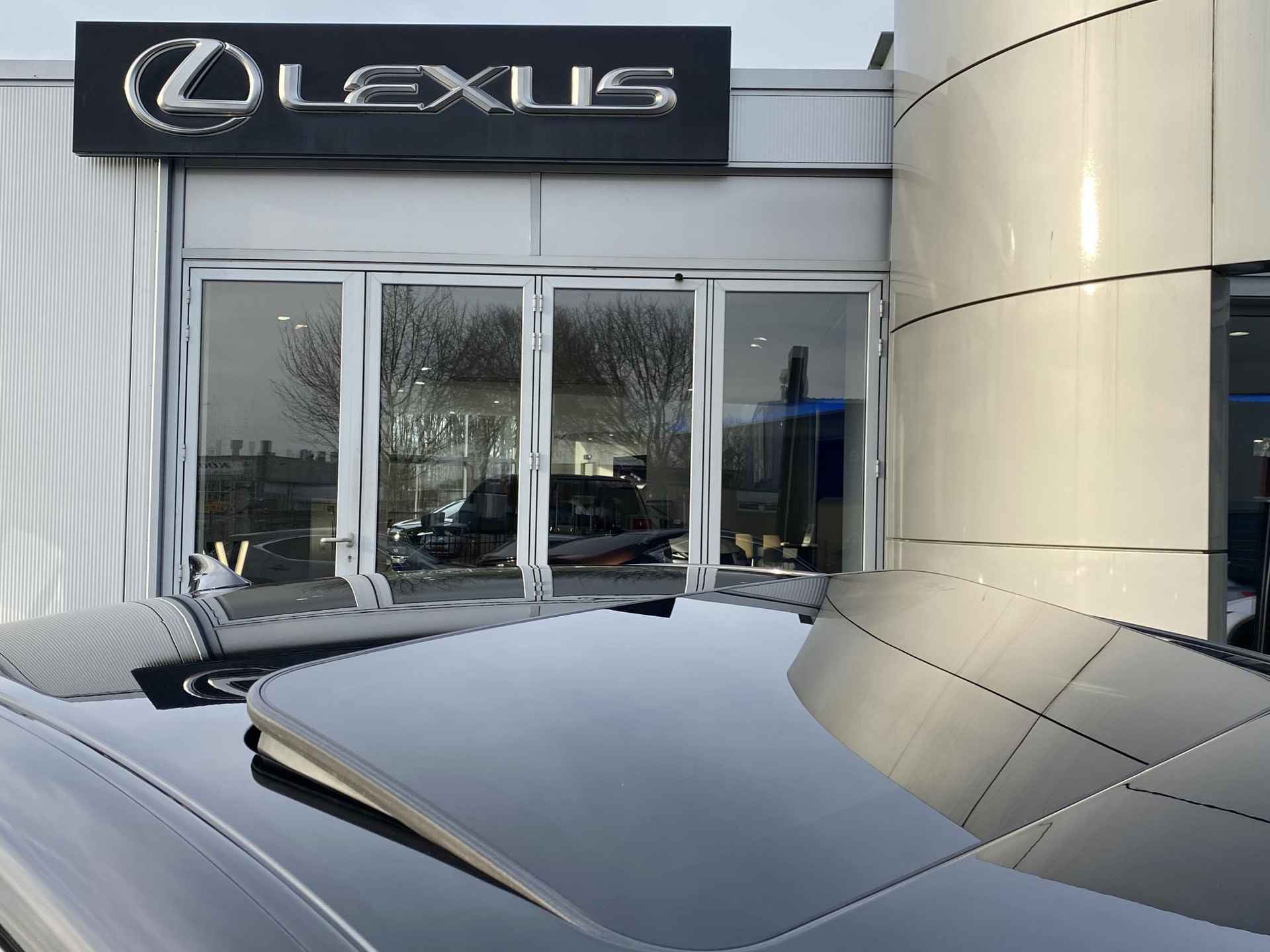 Lexus ES 300h Luxury Line NL-AUTO 360CAMERA PARKEERSENSOREN MET VOETGANGERSDETECTIE - 11/42
