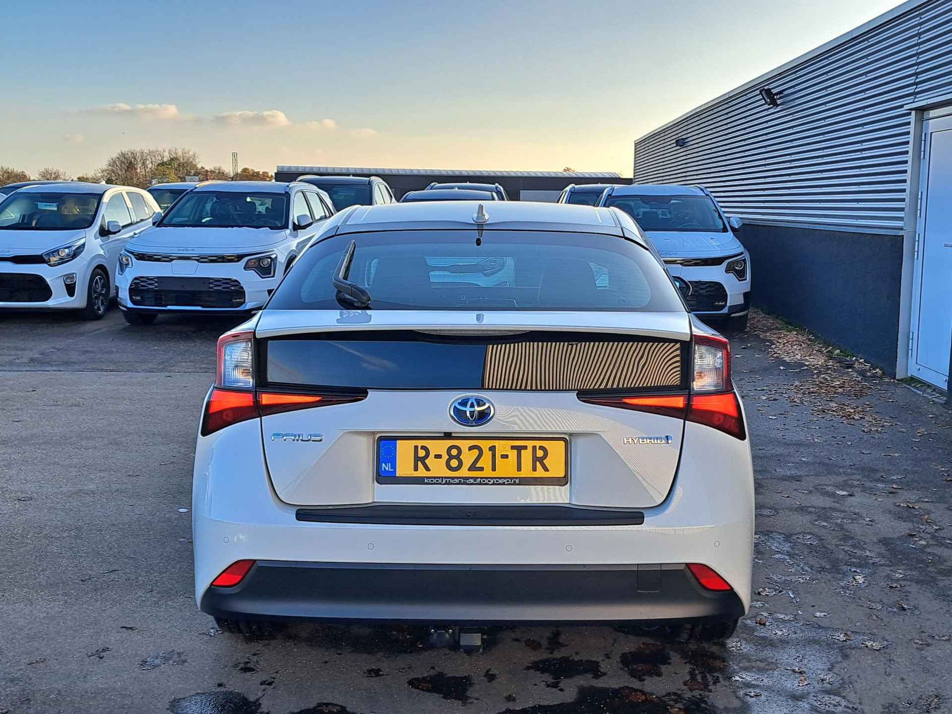 Toyota Prius 1.8 Executive Edition CVT-Automaat Incl o.a.: LM velgen, Climate Control, Cruise Control, Head-up display, Lederen interieur, Parelmoer lak - 10/53