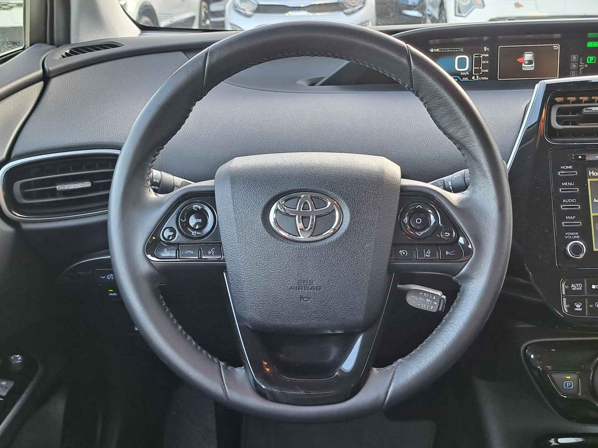 Toyota Prius 1.8 Executive Edition CVT-Automaat Incl o.a.: LM velgen, Climate Control, Cruise Control, Head-up display, Lederen interieur, Parelmoer lak - 26/53