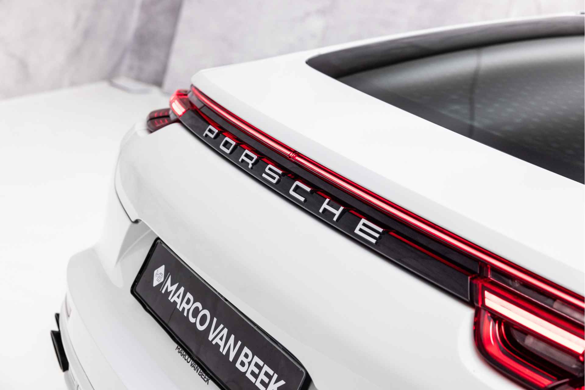 Porsche Panamera 3.0 4 | Pano | Memory | Sportuitlaat | Nachtzicht | 21" - 11/51