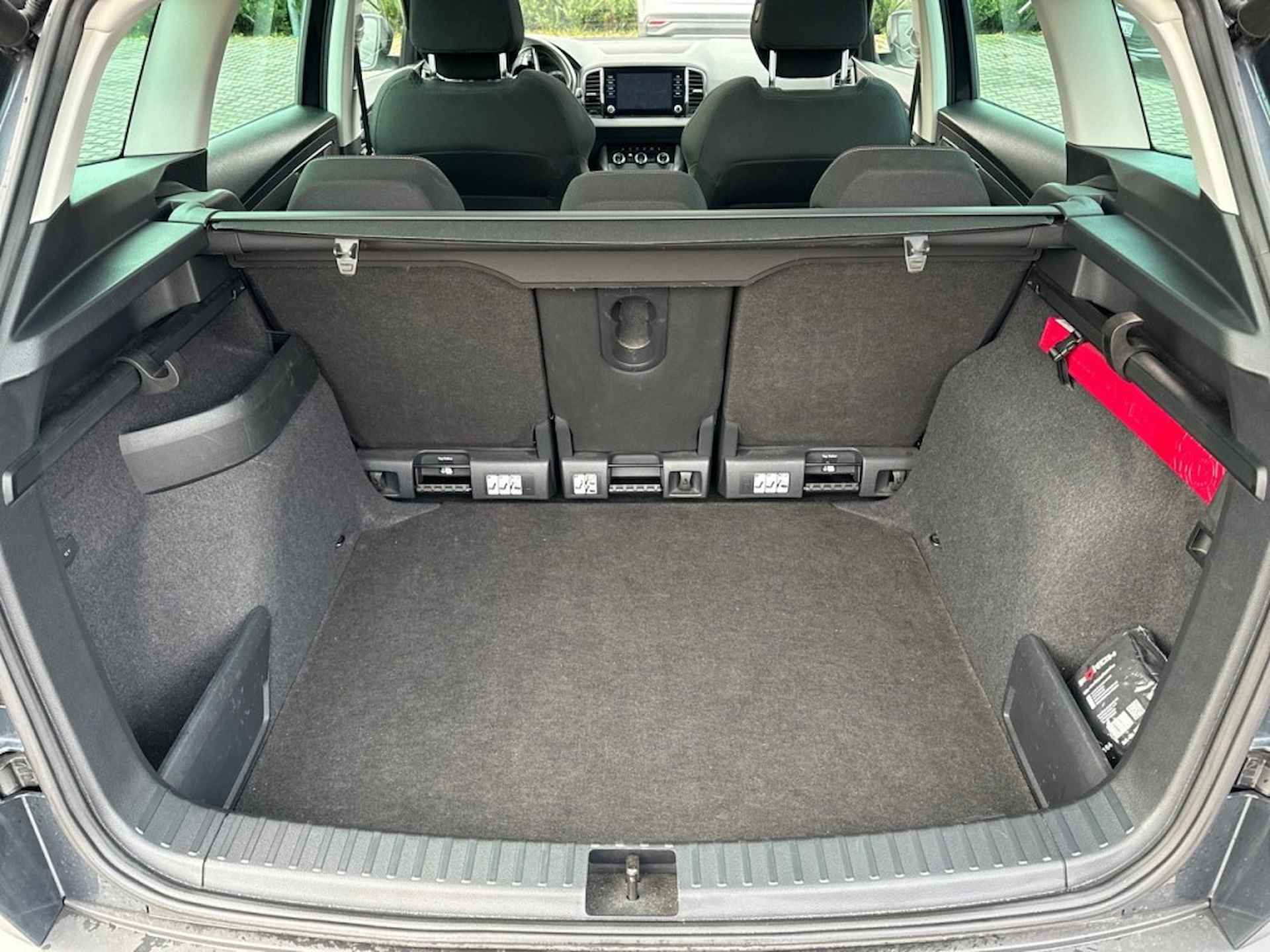 SKODA Karoq 1.5 TSI DSG STYLE PANO-DAK/TREKHAAK/ELEK-STOELEN/CAMERA/CRUISE - 10/28