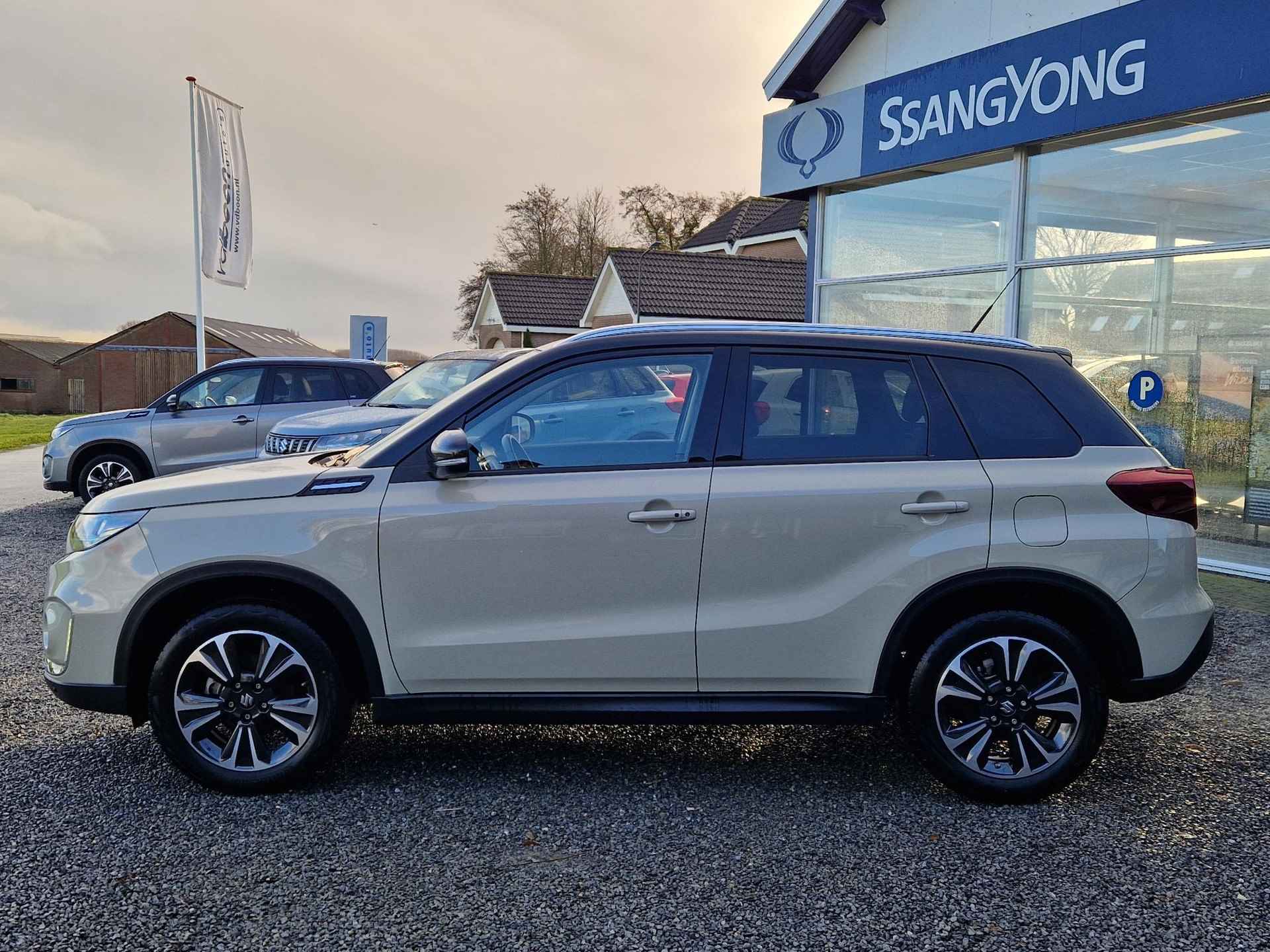 Suzuki Vitara 1.4 Boosterjet Style Smart Hybrid PDC V+A | CRUISE | NAVI | rijklaarprijs !! - 40/46